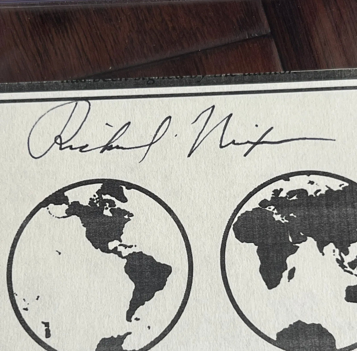 RICHARD NIXON * PSA/DNA * Autograph APOLLO 11 Earth Plaque Signed * KAPTON FOIL
