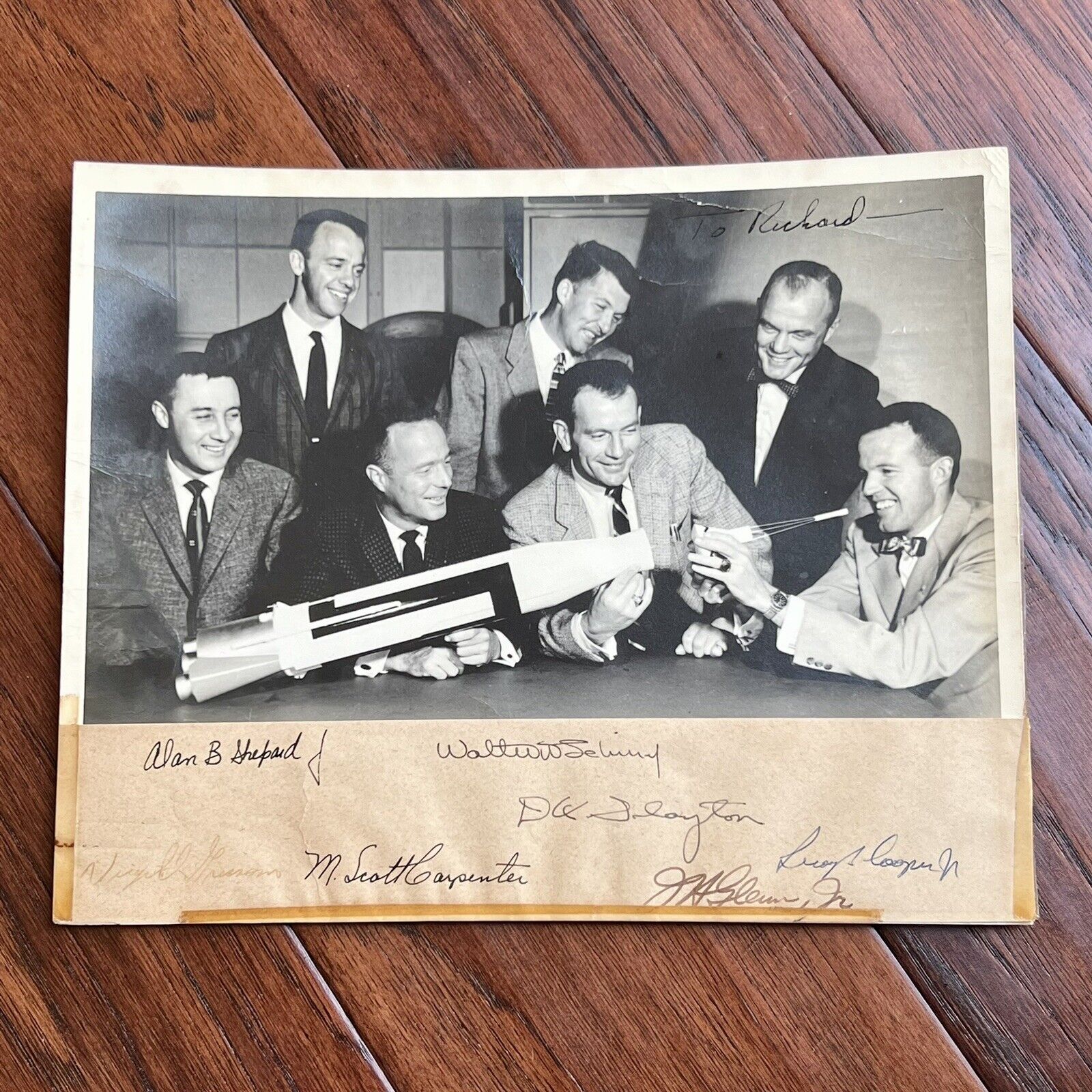 MERCURY 7 * JSA * Gus Grissom Signed Photo Autograph John Glenn