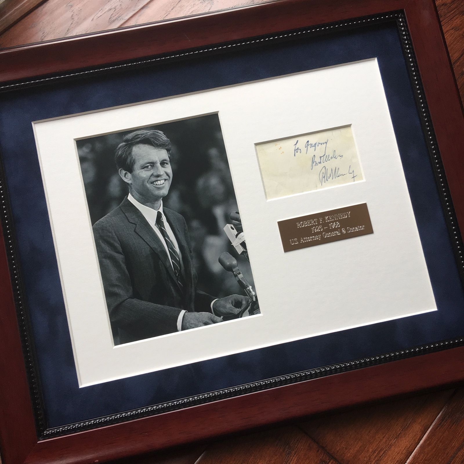 ROBERT F. KENNEDY * JSA COA * Scarce Authentic AUTOGRAPH Card SIGNED