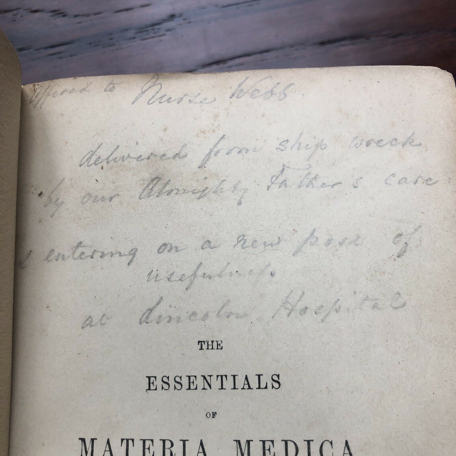 FLORENCE NIGHTINGALE * JSA * Autograph Medical Book Signed to Shipwreck Nurse *