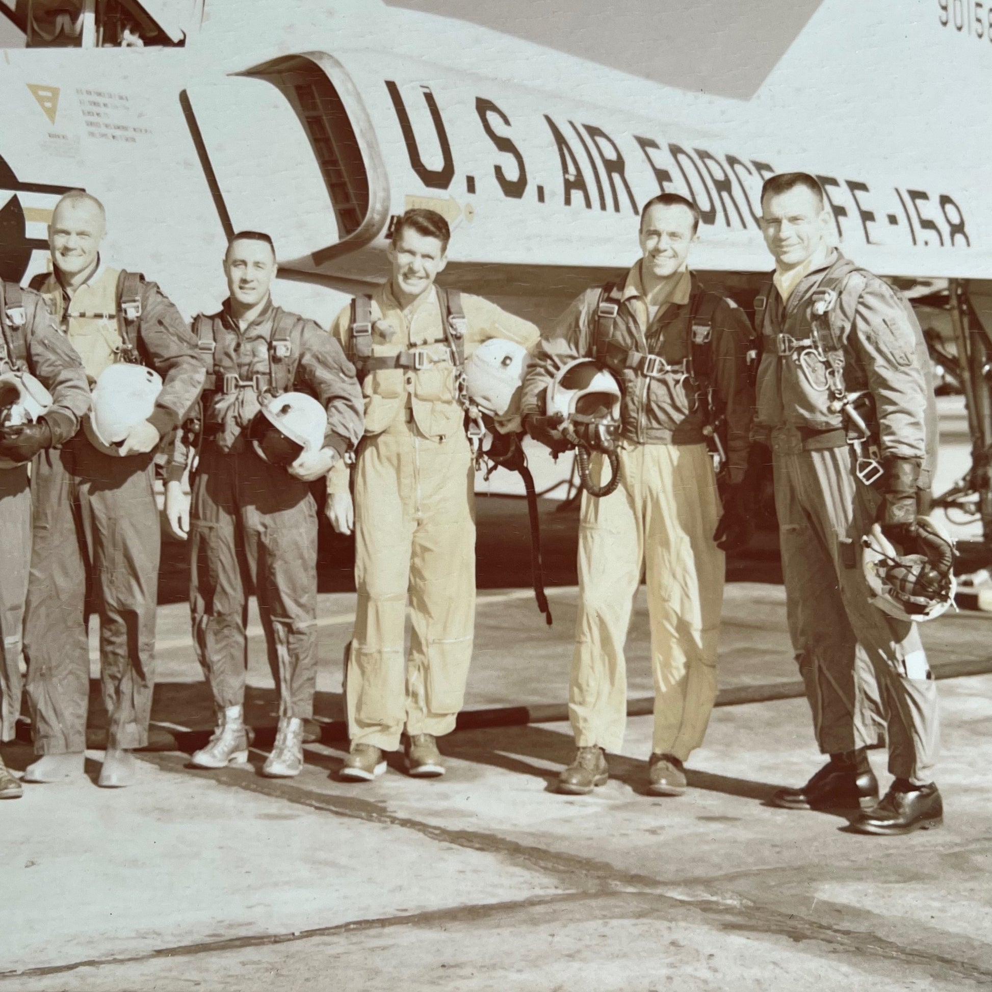 MERCURY 7 * PSA * Autograph 16x20 Presentation Photo Signed * Gus Grissom Seven