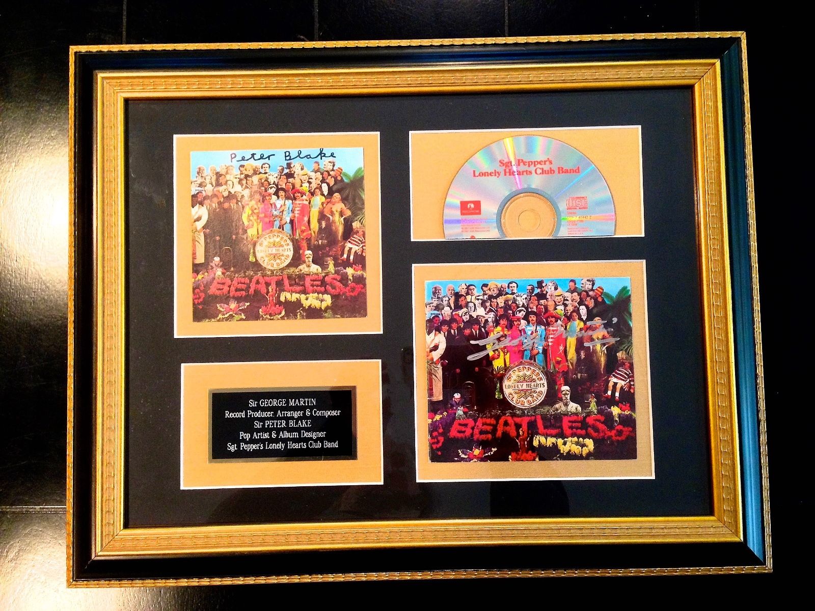 GEORGE MARTIN & PETER BLAKE authentic autograph SGT. PEPPER'S signed * BEATLES