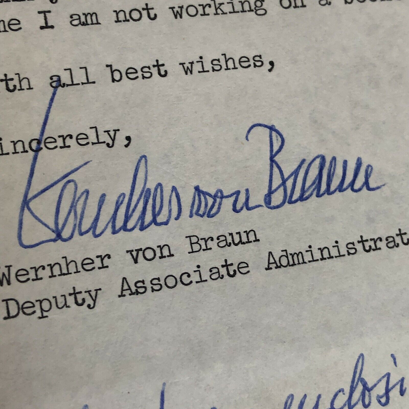 WERNHER VON BRAUN * Signed "Space Frontier" NASA Letter Postscript * Autograph