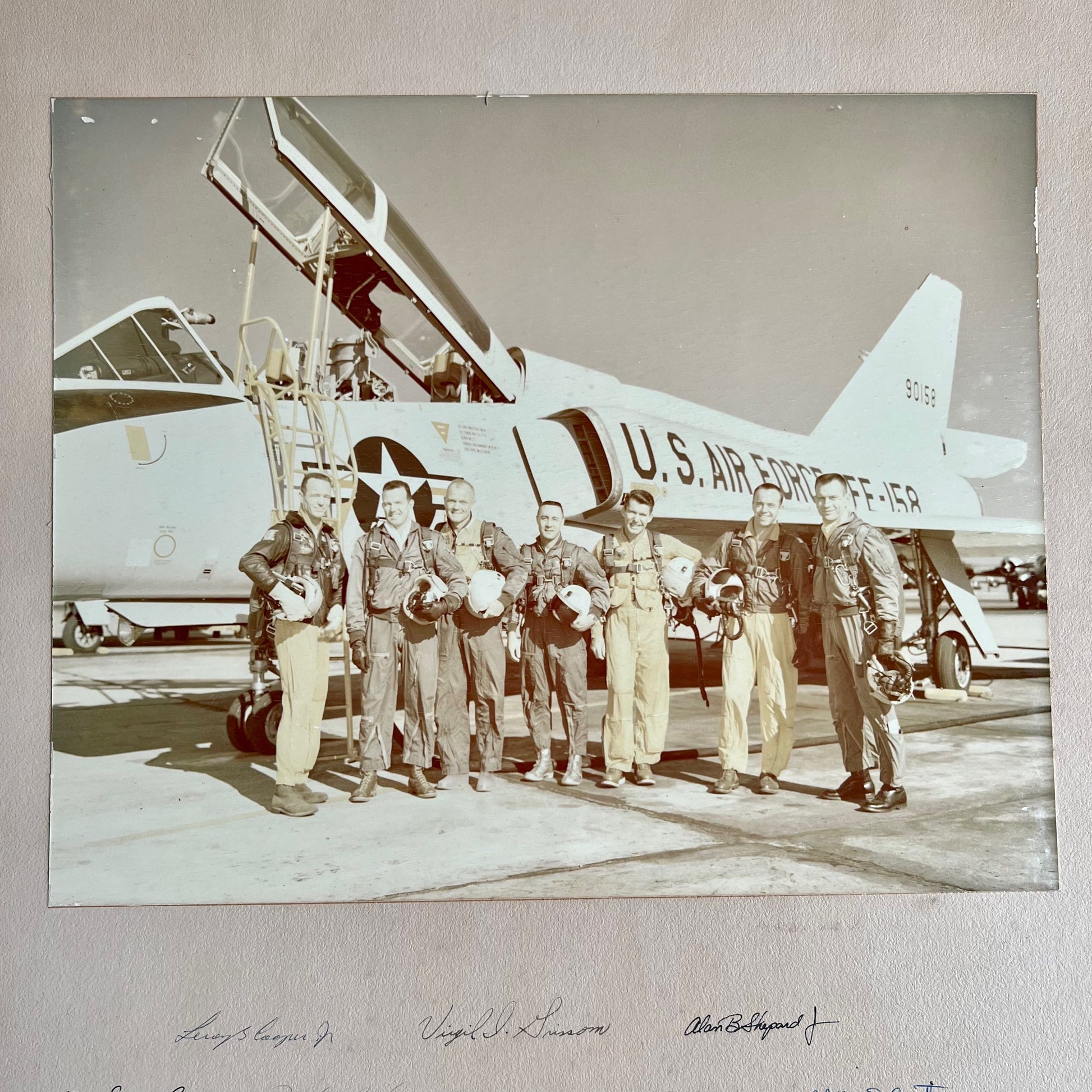 MERCURY 7 * PSA * Autograph 16x20 Presentation Photo Signed * Gus Grissom Seven