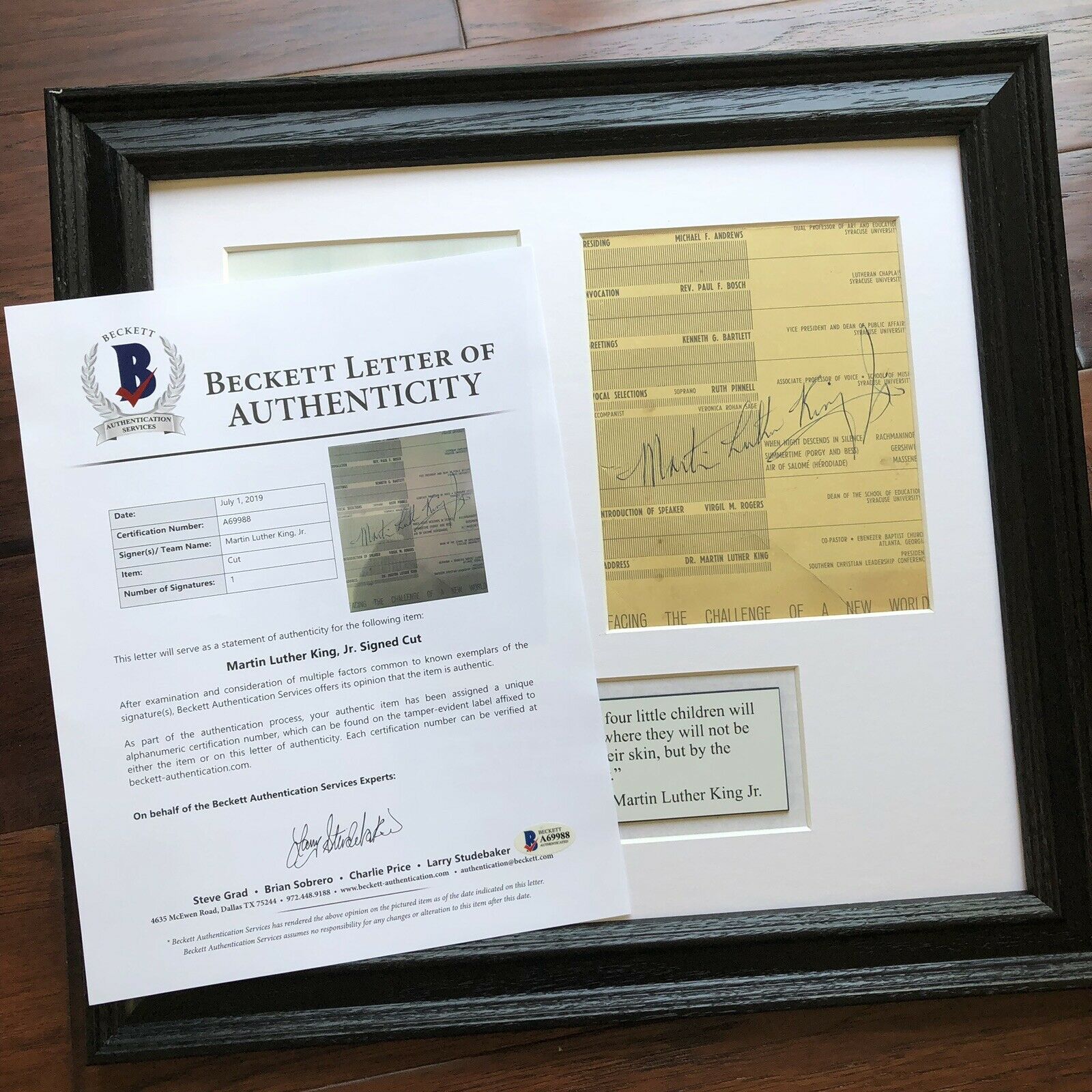 MARTIN LUTHER KING JR * BAS Beckett LOA * Hand Signed 1961 Speech Autograph *
