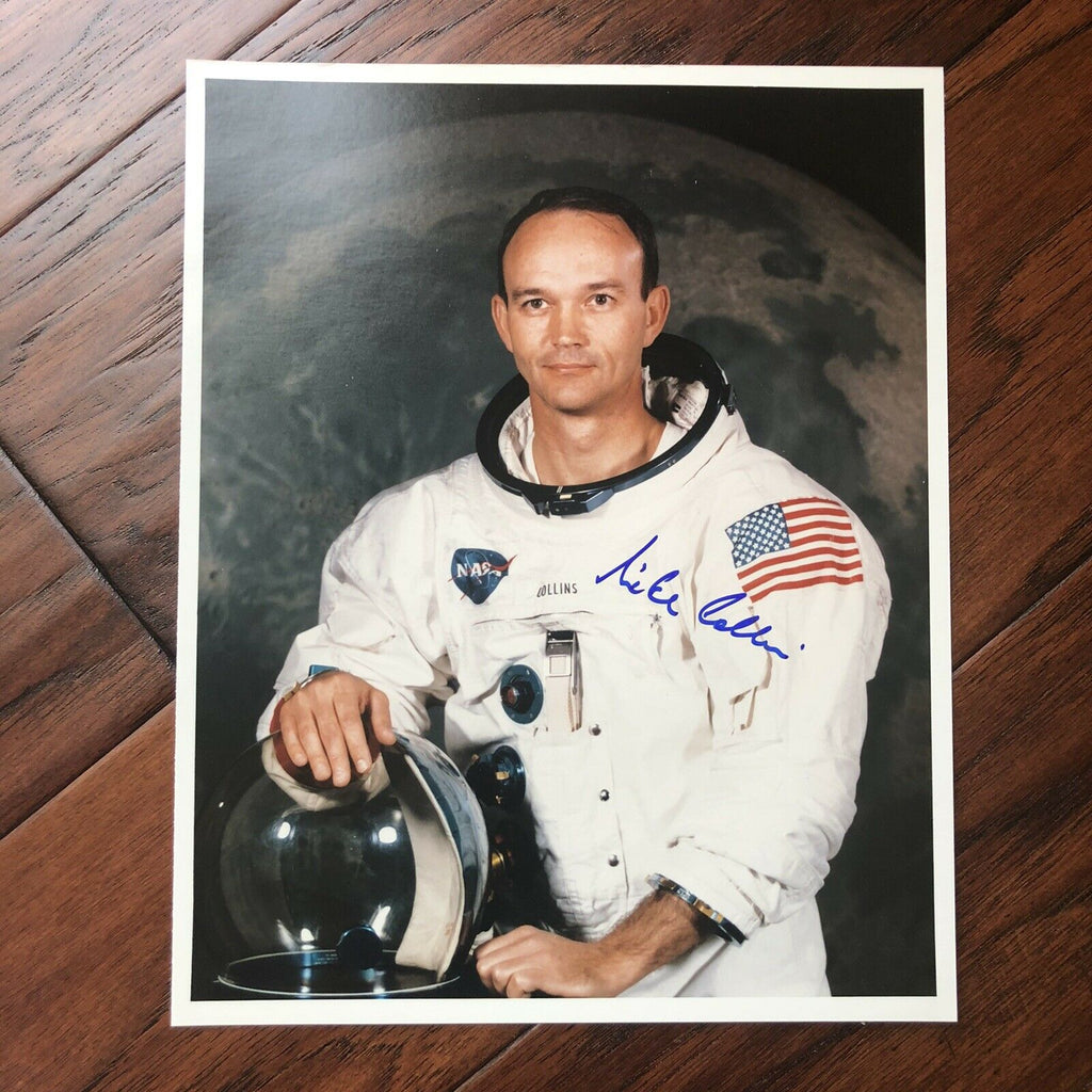 MICHAEL COLLINS * Beckett BAS 10 * Signed Space Suit Photo Autograph * Apollo 11