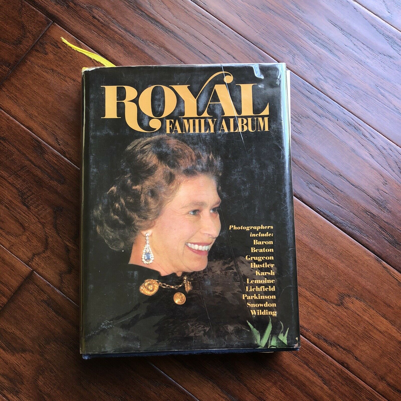 QUEEN ELIZABETH II * JSA LOA * Autograph Signed Impeccably Provenanced Portrait
