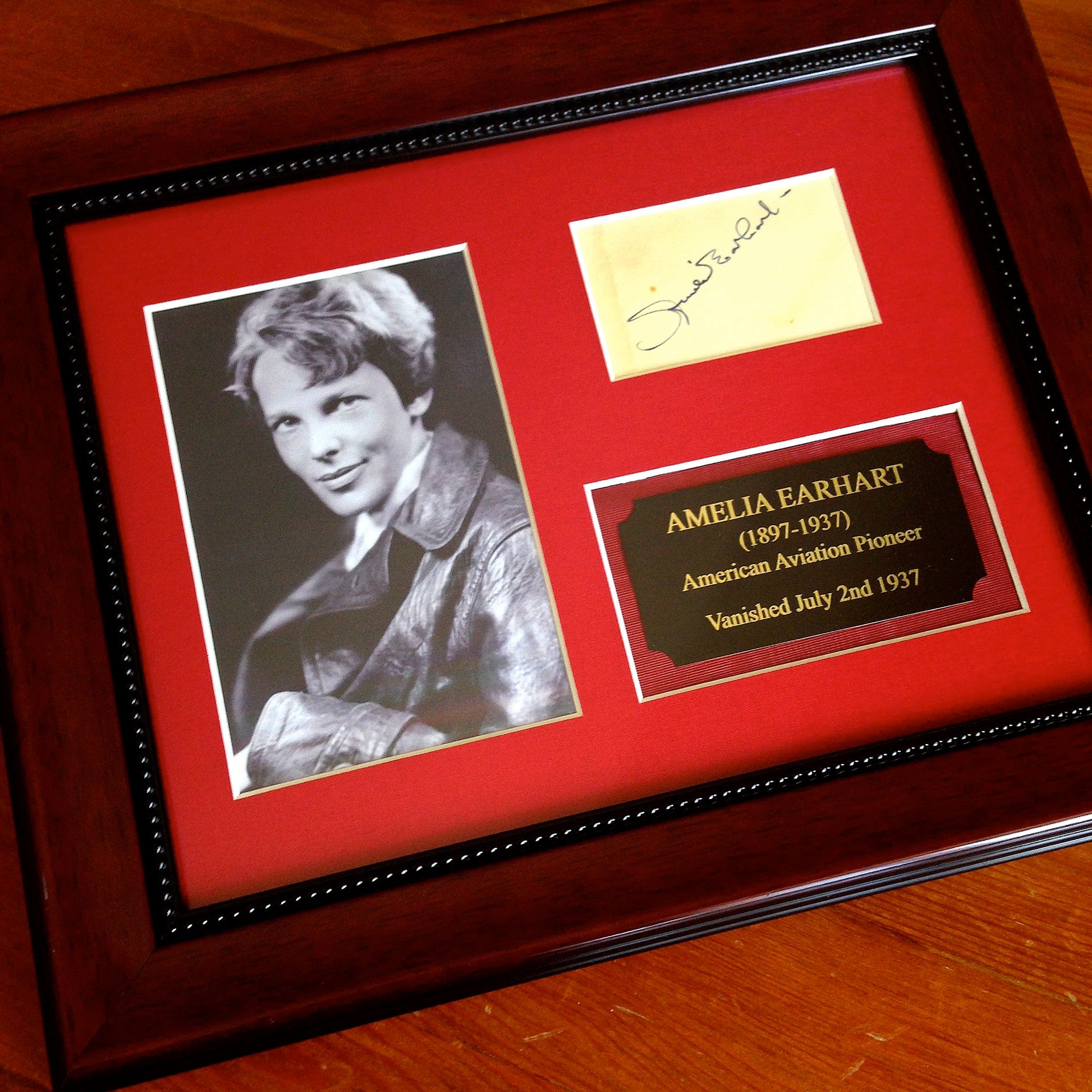 AMELIA EARHART * Legendary Aviator * authentic SIGNED Envelope * AUTOG