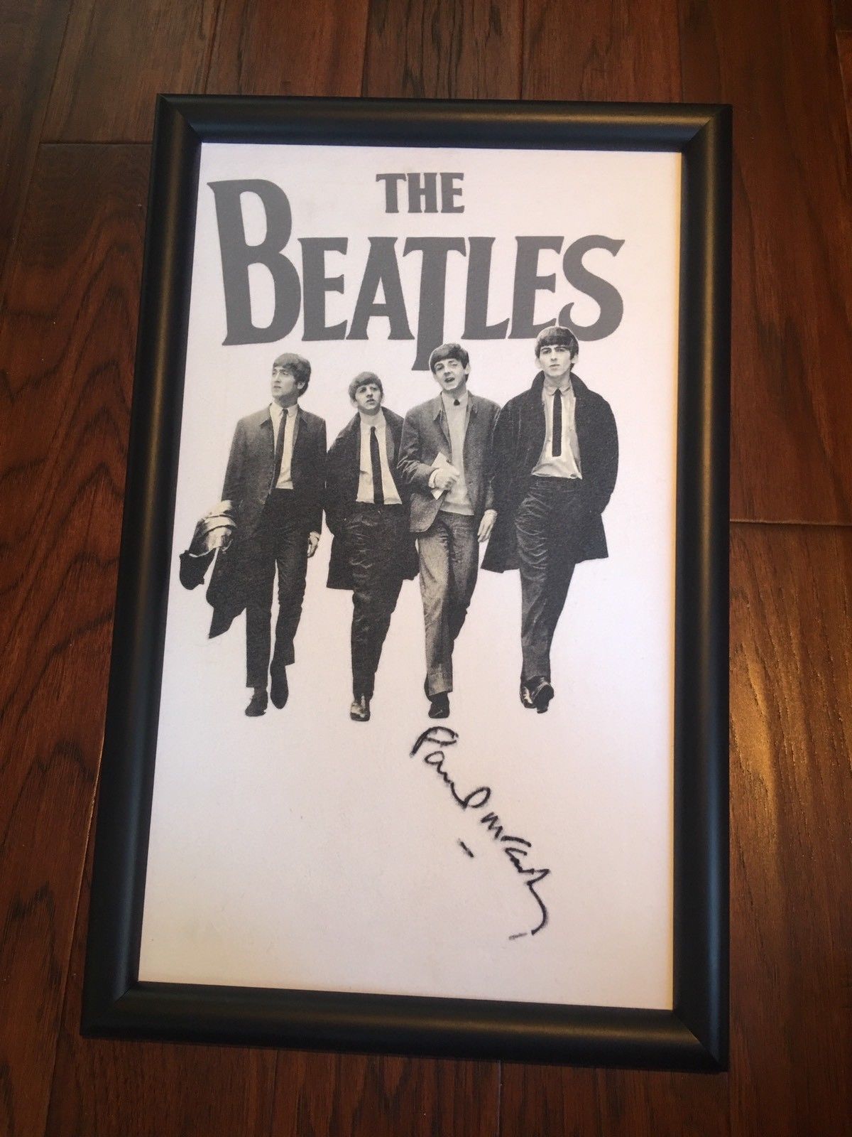 PAUL MCCARTNEY * BEATLES * AUTOGRAPH Fabric Banner SIGNED * COA