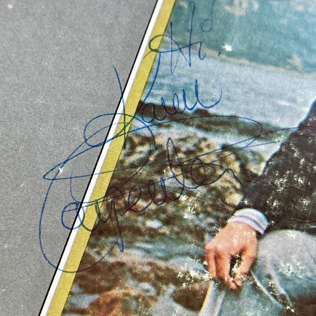 CARPENTERS * JSA * Karen & Richard AUTOGRAPH "Close To You" Album SIGNED LP