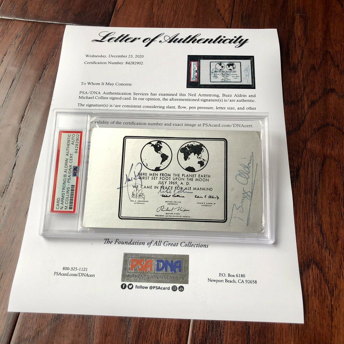 APOLLO 11 * PSA/DNA * Crew Signed Came In Peace Plaque Autograph Neil Armstrong