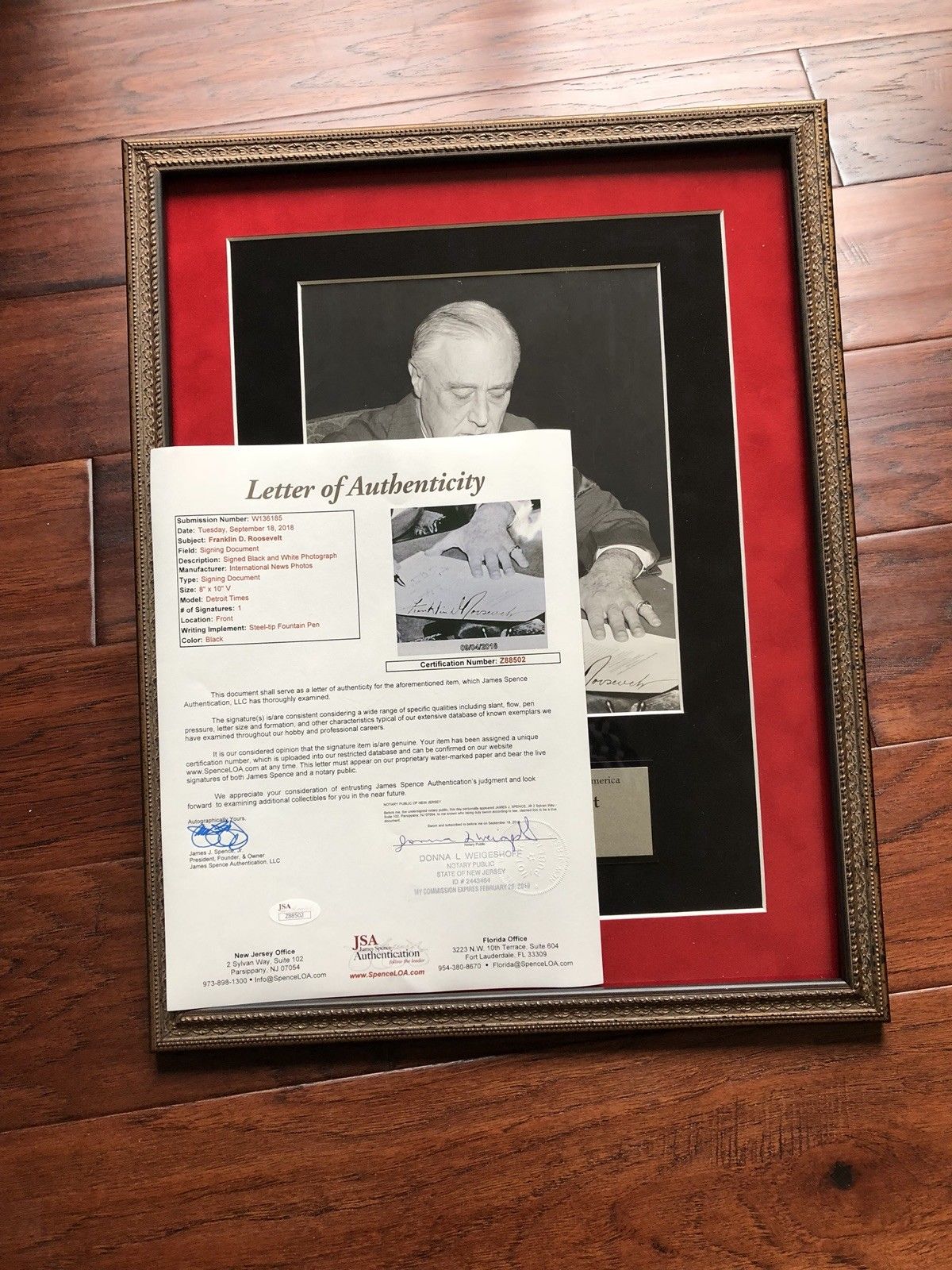 FRANKLIN D. ROOSEVELT * Signed DECLARING WAR ON JAPAN Photo * JSA COA Autograph