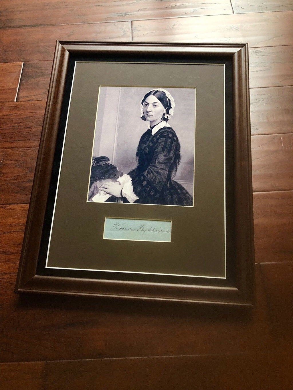 FLORENCE NIGHTINGALE * Desirable HAND SIGNED Cut Autograph * Crimean War Nurse