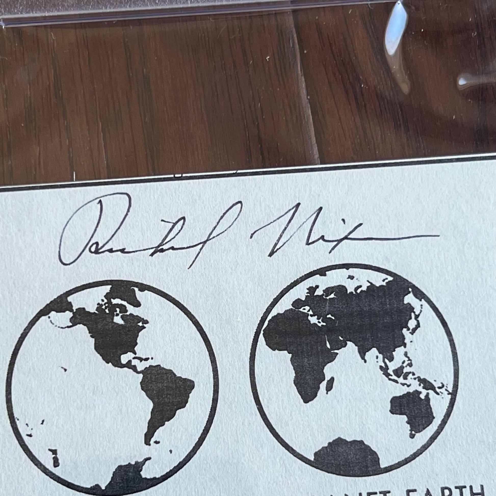 RICHARD NIXON * PSA/DNA * Autograph APOLLO 11 Earth Plaque Signed *
