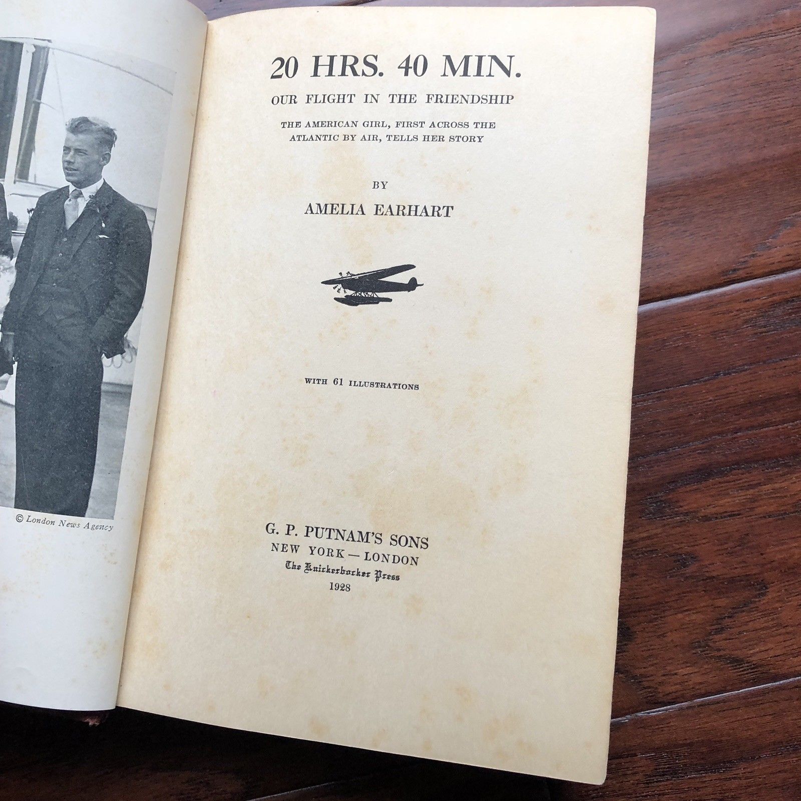 AMELIA EARHART * Hand Signed 1st Edition of 20 Hrs. 40 Mins. * Autograph Book