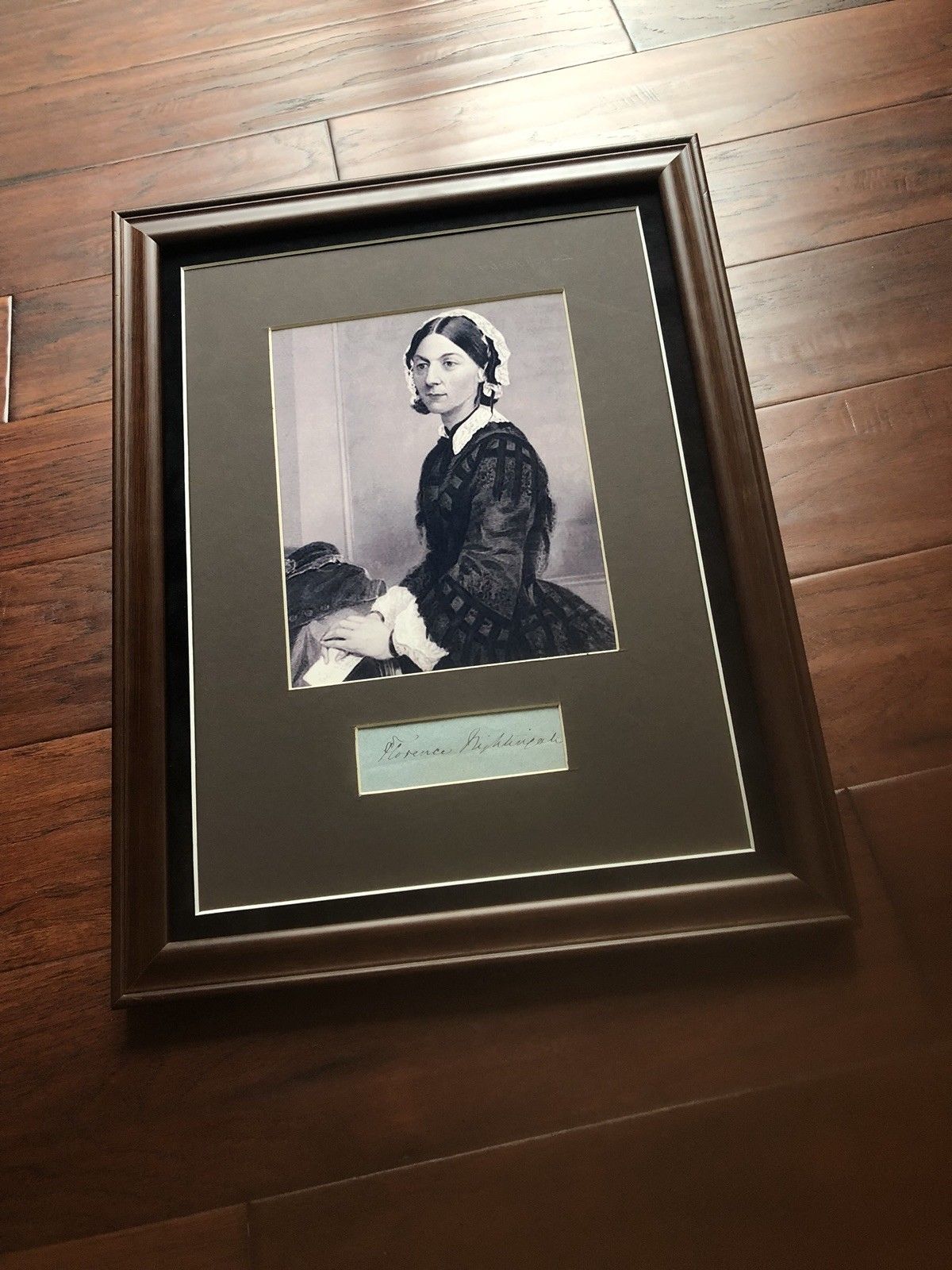 FLORENCE NIGHTINGALE * Desirable HAND SIGNED Cut Autograph * Crimean War Nurse