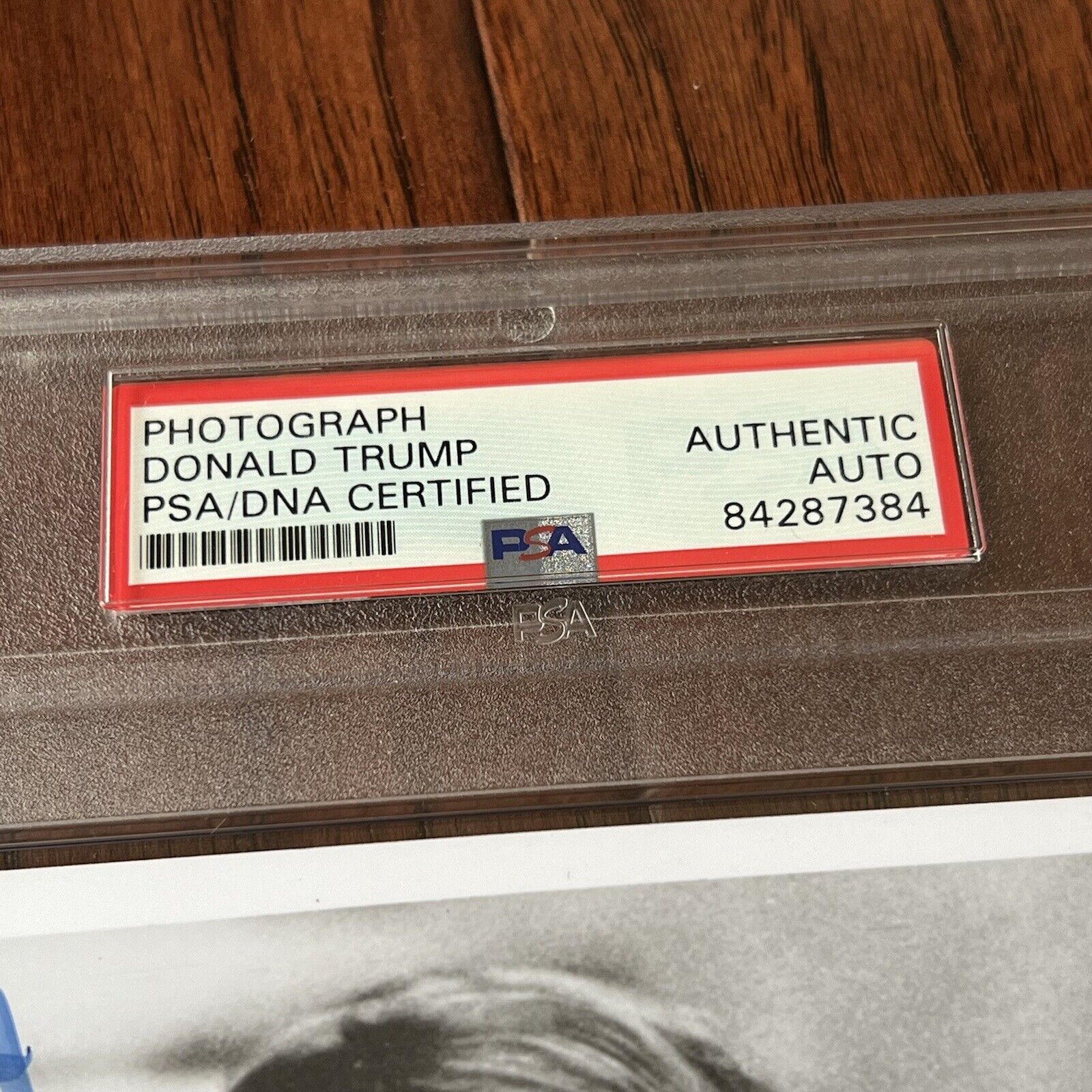 DONALD TRUMP * PSA/DNA Slabbed * Early Full Signature Signed Photo Autograph