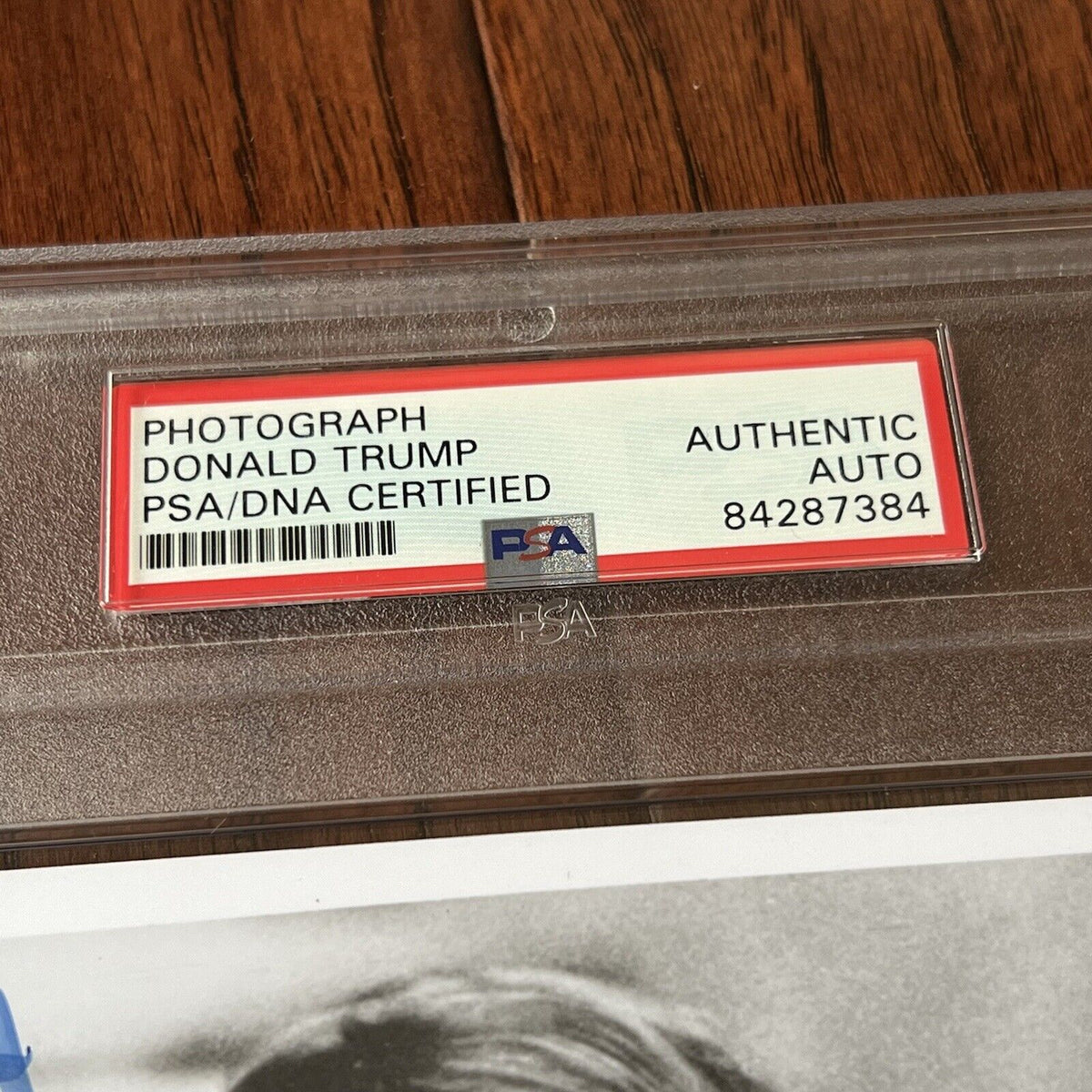 DONALD TRUMP * PSA/DNA Slabbed * Early Full Signature Signed Photo Autograph