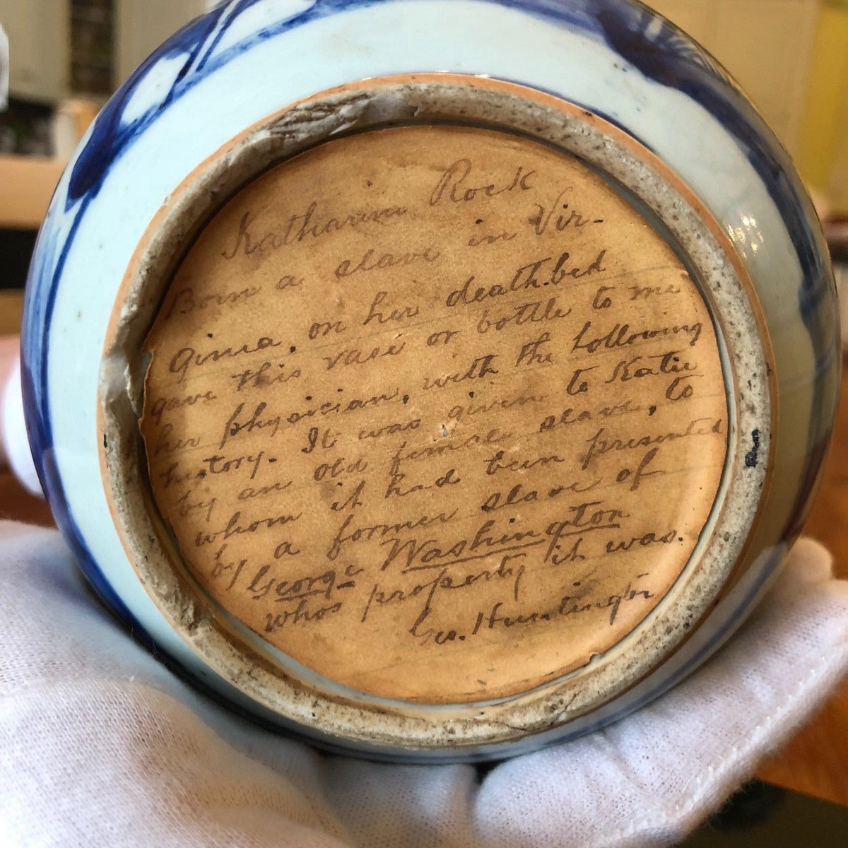 GEORGE WASHINGTON * Personally Owned & Used MOUNT VERNON Guglet Vase From SLAVE