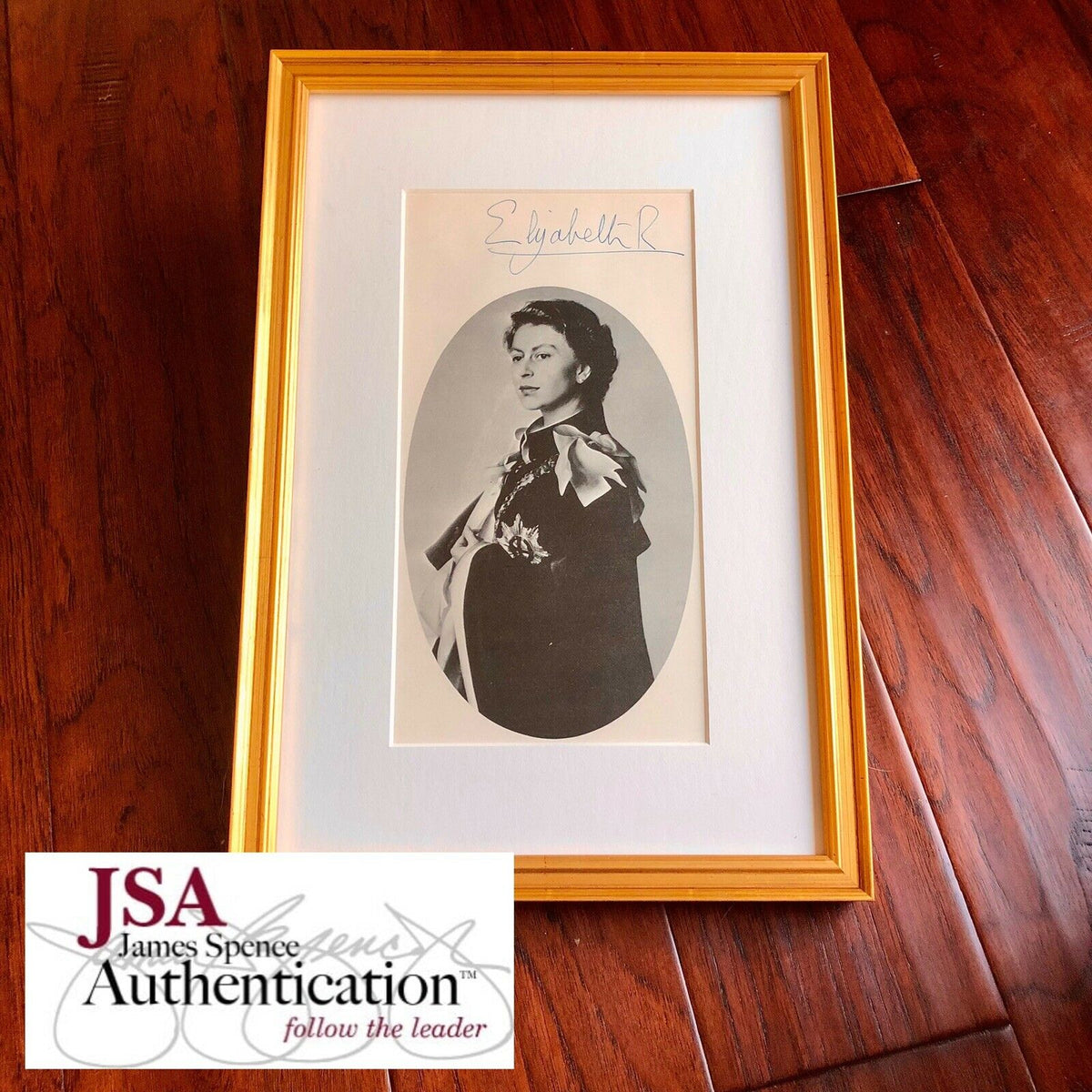 QUEEN ELIZABETH II * JSA LOA * Autograph Signed Impeccably Provenanced Portrait