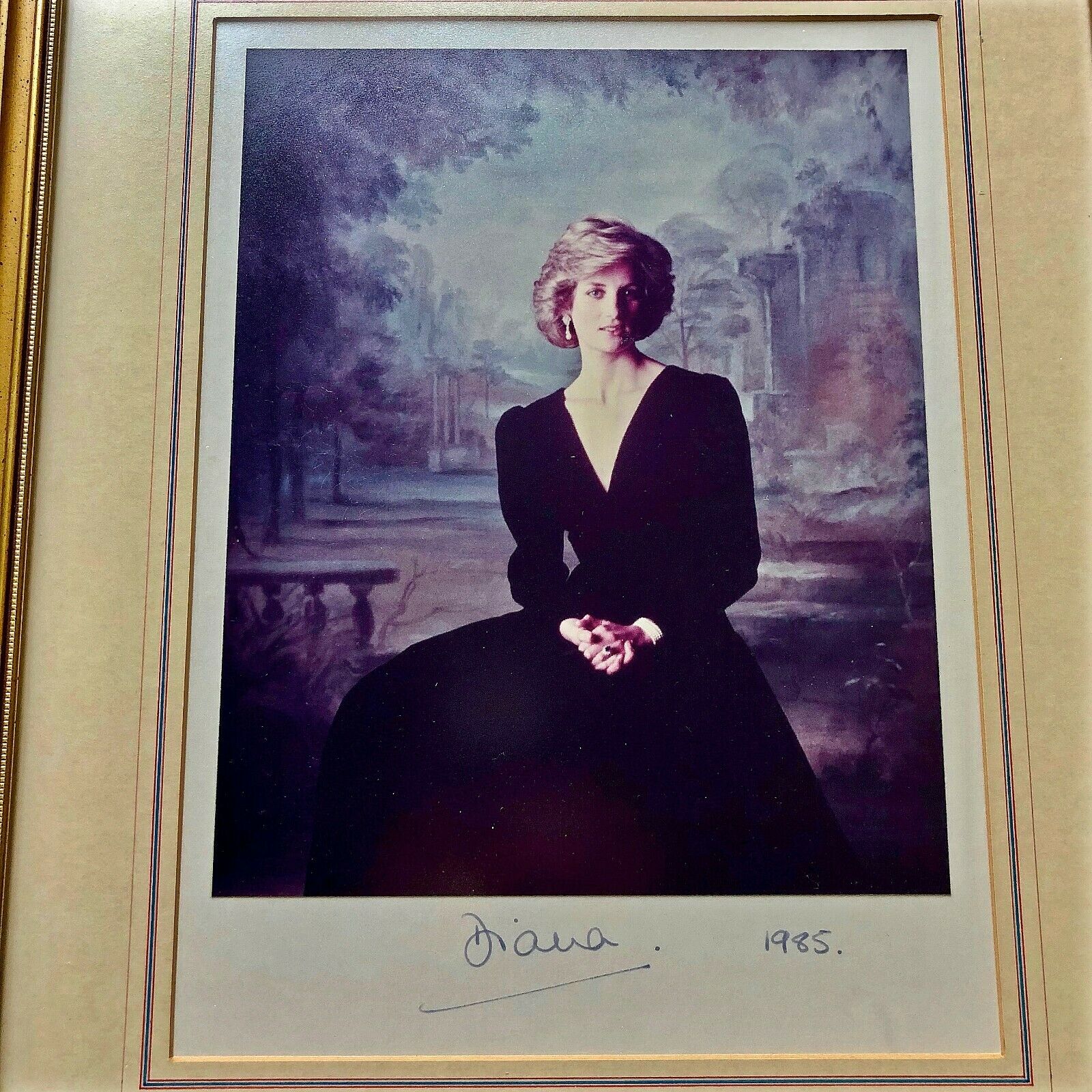 PRINCESS DIANA * PSA * AUTOGRAPH Snowdon Royal Portrait SIGNED * with Her PEN!