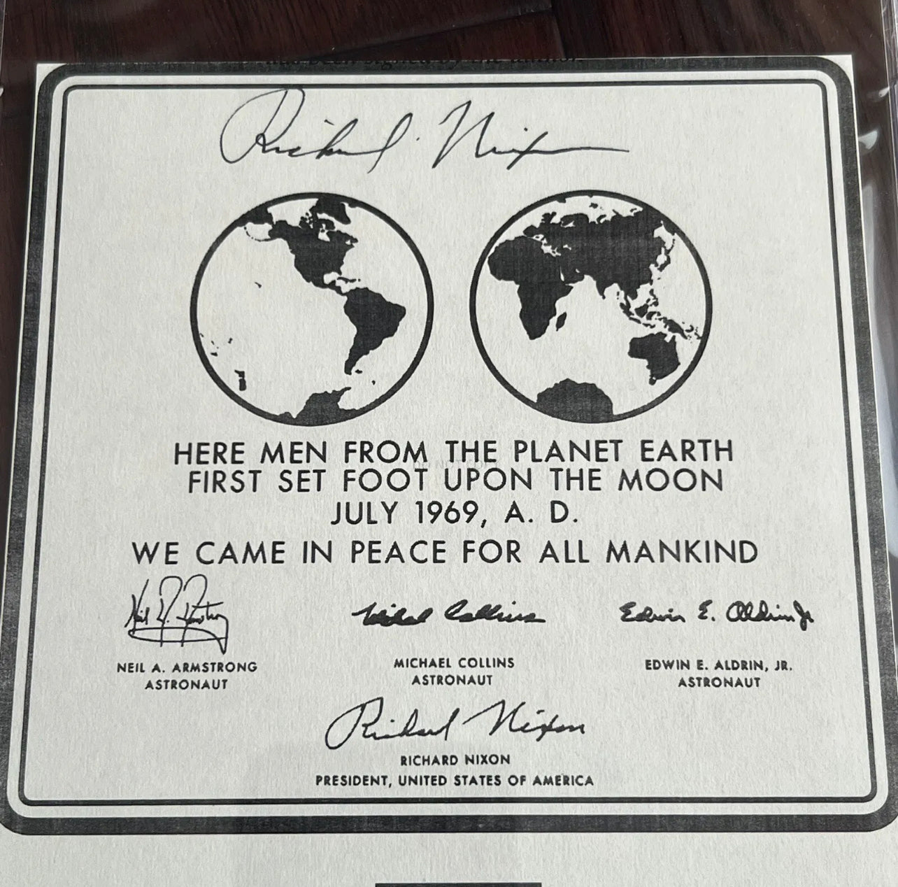 RICHARD NIXON * PSA/DNA * Autograph APOLLO 11 Earth Plaque Signed * KAPTON FOIL