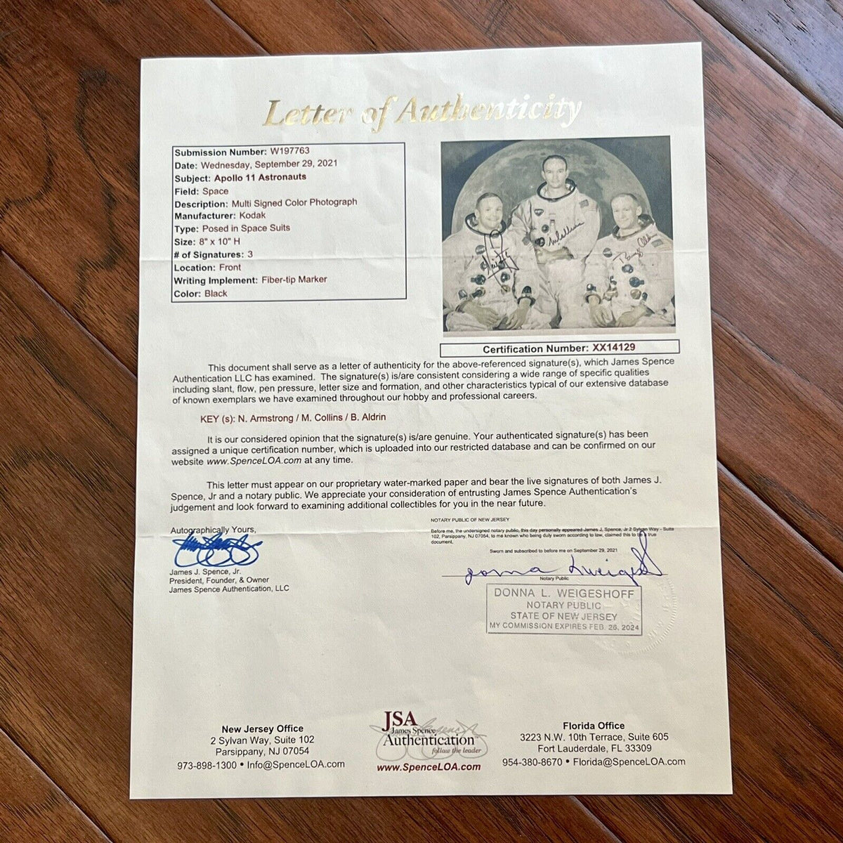 APOLLO 11 * JSA * Uninscribed Crew Signed Red # Photo Autograph Neil Armstrong