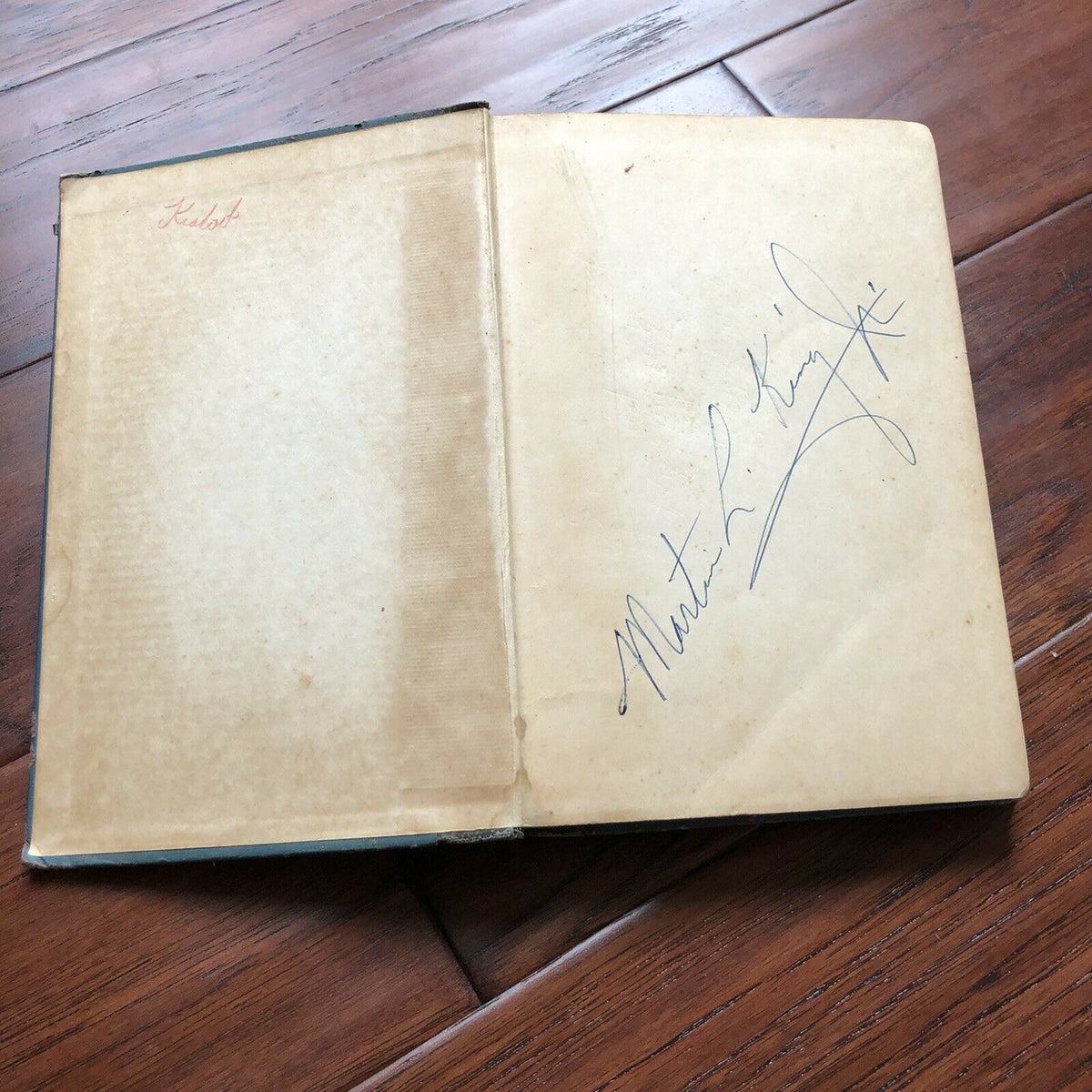 MARTIN LUTHER KING JR. * JSA LOA * Hand Signed Stride Toward Freedom Autograph