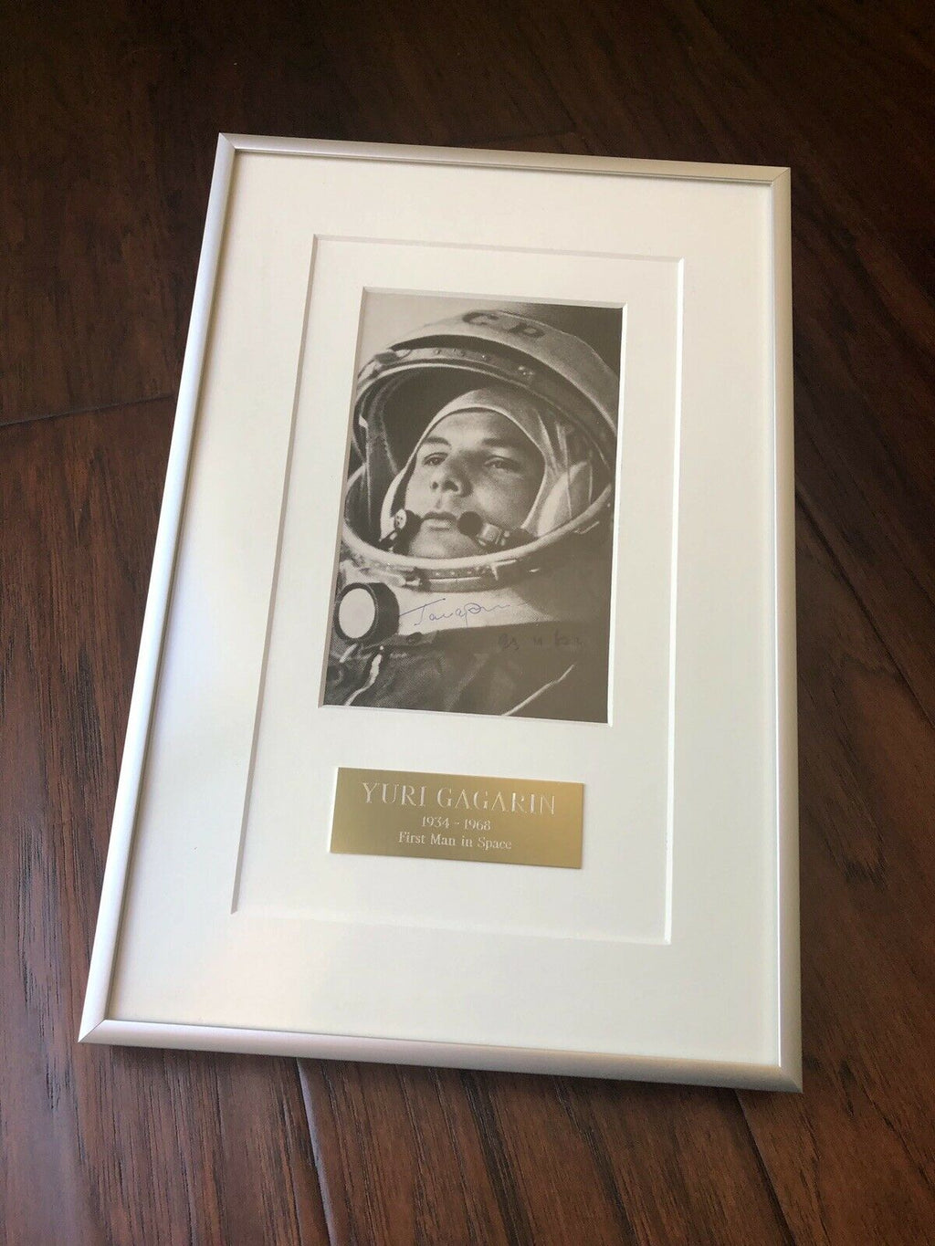 YURI GAGARIN * ZARELLI LOA * Autograph SPACE SUIT PORTRAIT Signed Photo * Vostok