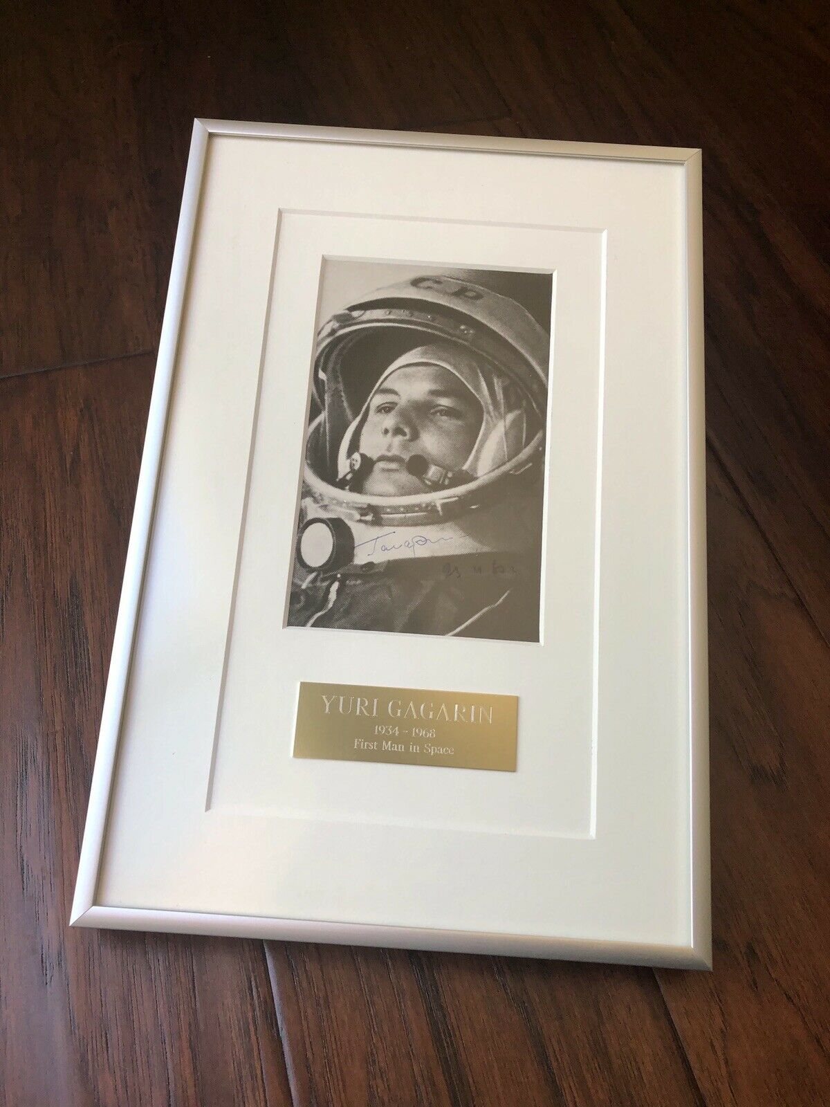 YURI GAGARIN * ZARELLI LOA * Autograph SPACE SUIT PORTRAIT Signed Photo * Vostok