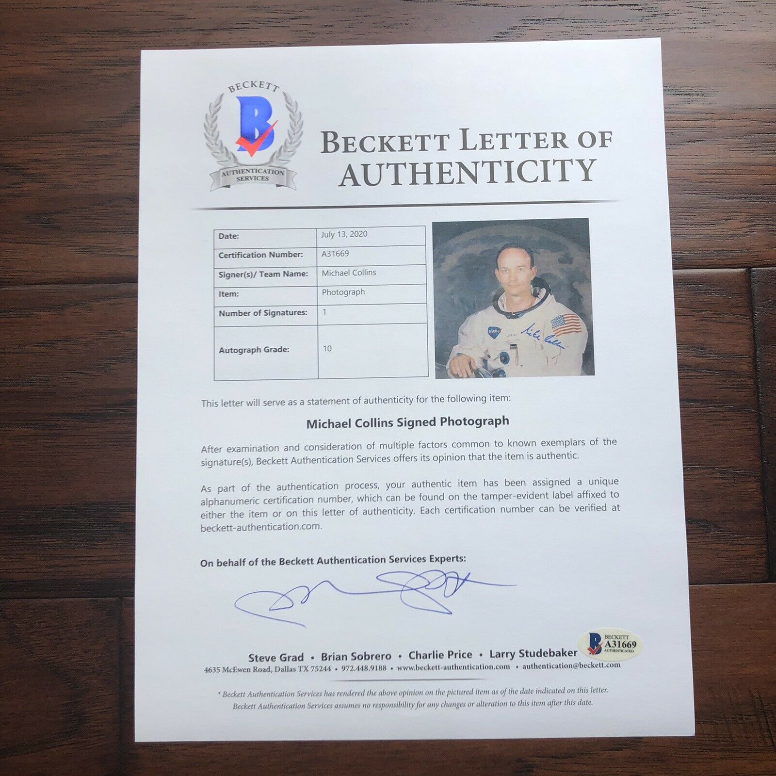 MICHAEL COLLINS * Beckett BAS 10 * Signed Space Suit Photo Autograph * Apollo 11