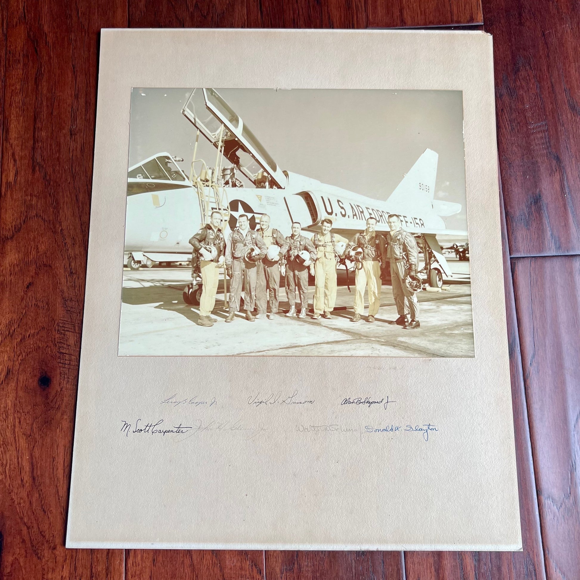 MERCURY 7 * PSA * Autograph 16x20 Presentation Photo Signed * Gus Grissom Seven