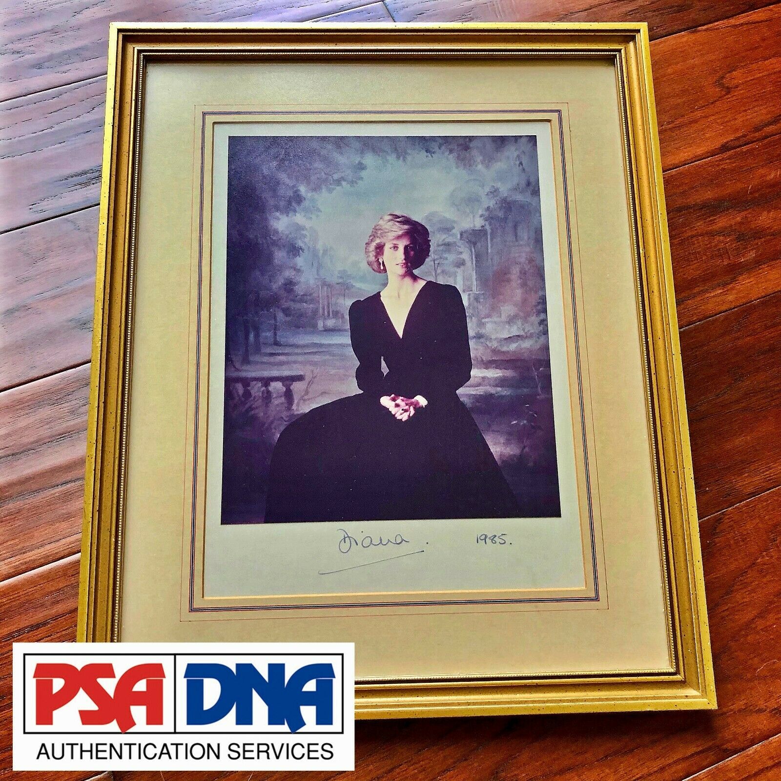 PRINCESS DIANA * PSA * AUTOGRAPH Snowdon Royal Portrait SIGNED * with Her PEN!