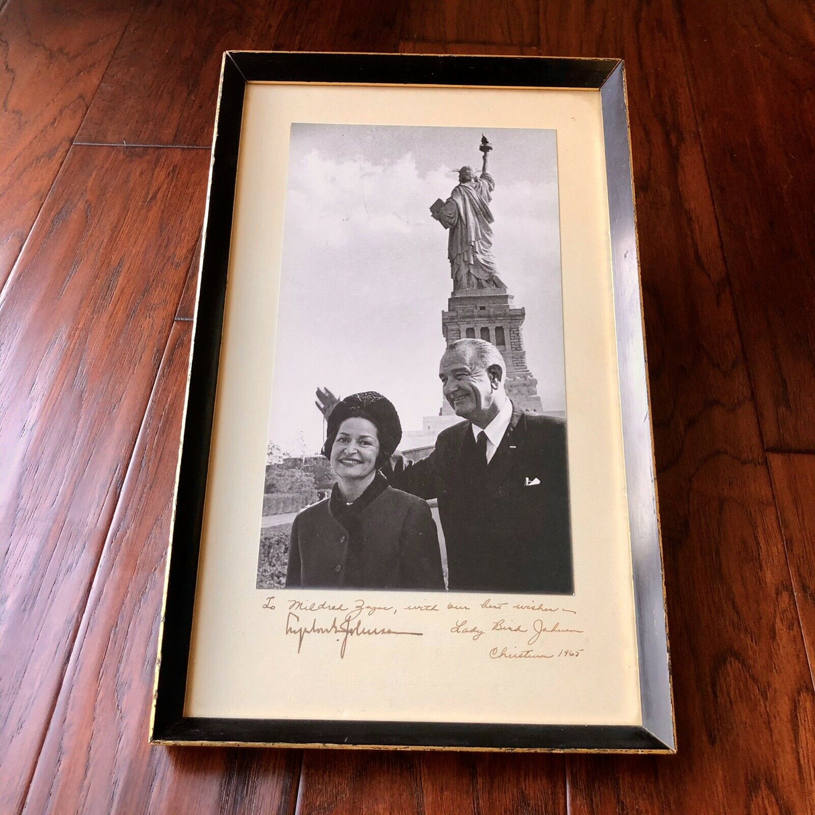 LYNDON B. JOHNSON * JSA LOA * Autograph Christmas Photograph Signed AS PRESIDENT