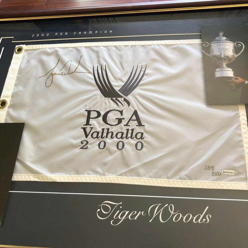 TIGER WOODS * UDA * Signed Pin Flag 2000 Valhalla Autograph Framed * Upper Deck
