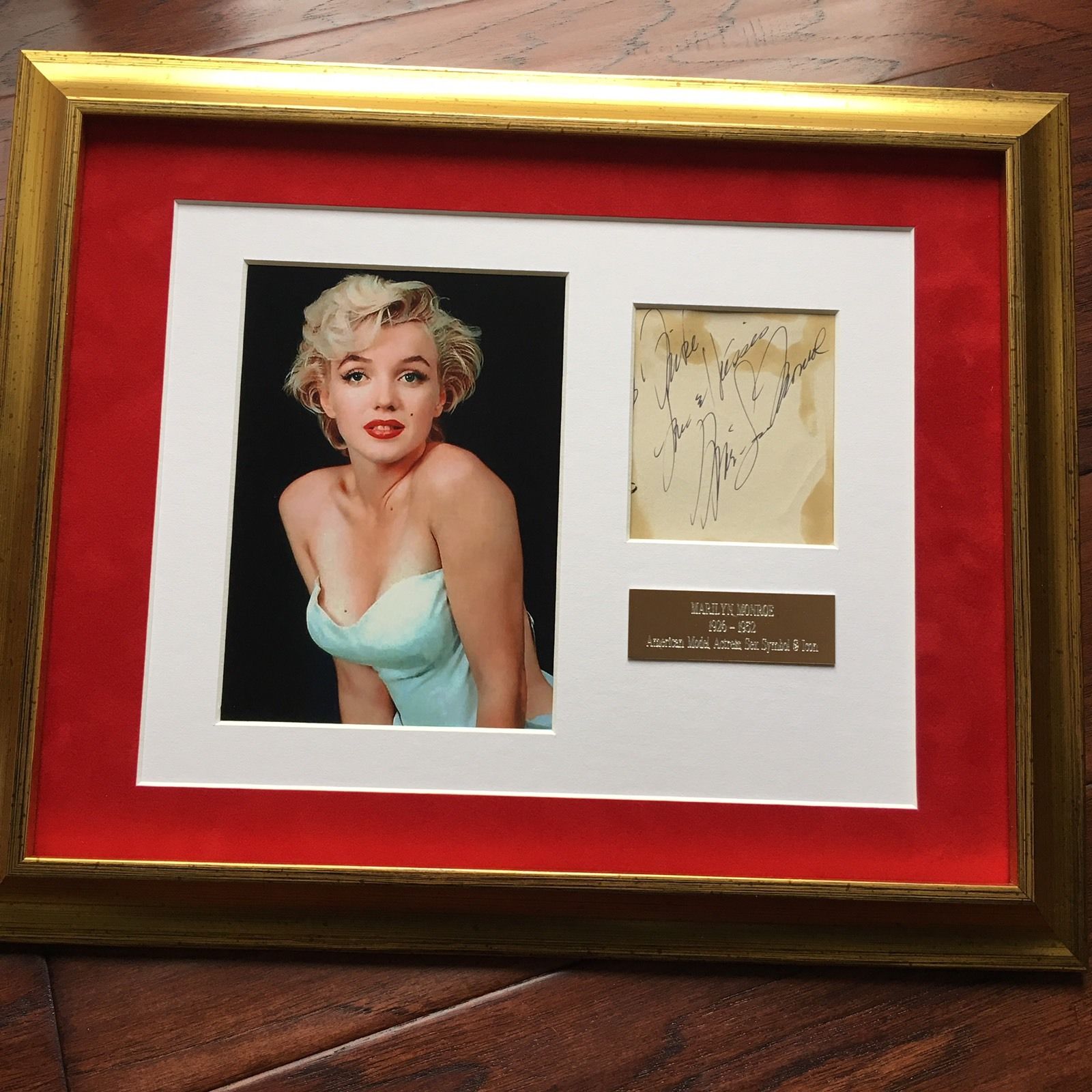 MARILYN MONROE * JSA COA * Scarce Authentic AUTOGRAPH note SIGNED
