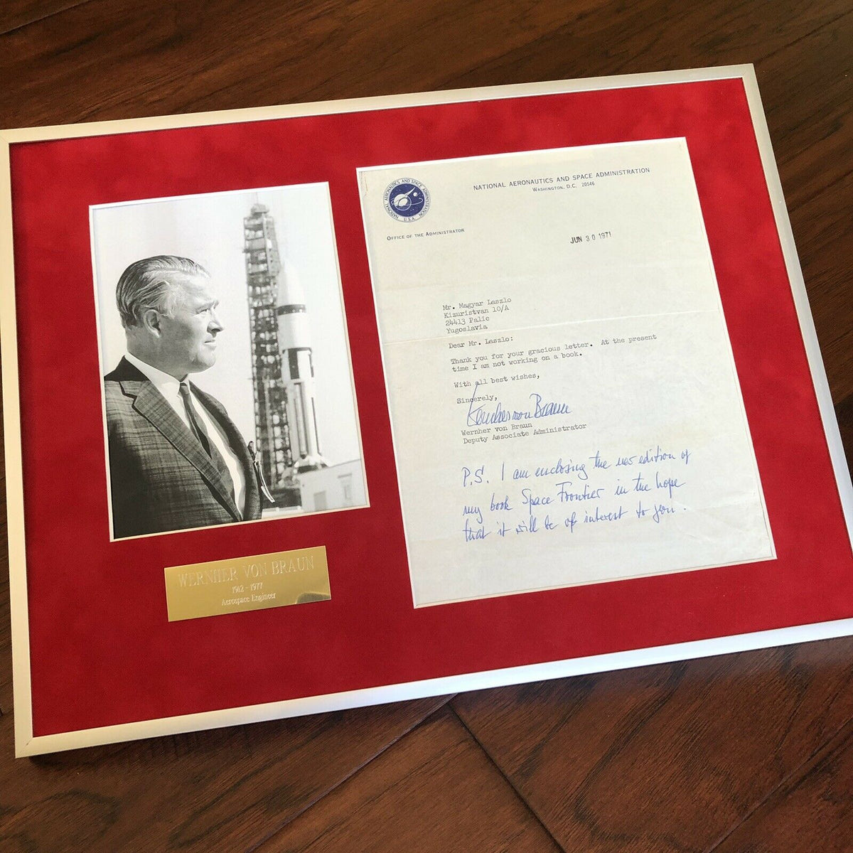 WERNHER VON BRAUN * Signed "Space Frontier" NASA Letter Postscript * Autograph