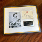 QUEEN ELIZABETH II * BAS LOA * Handwritten Autograph Buckingham Card SIGNED *