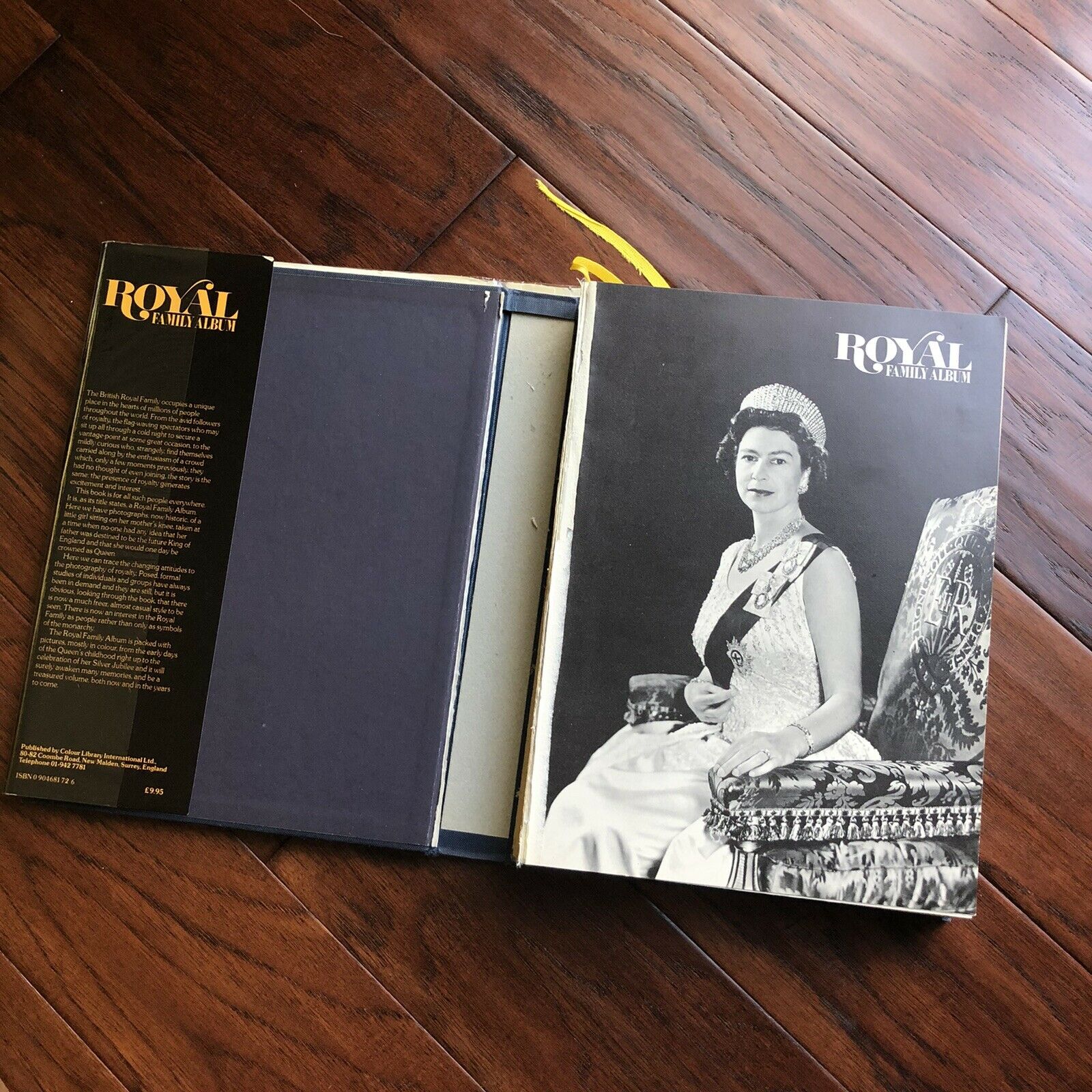 QUEEN ELIZABETH II * JSA LOA * Autograph Signed Impeccably Provenanced Portrait