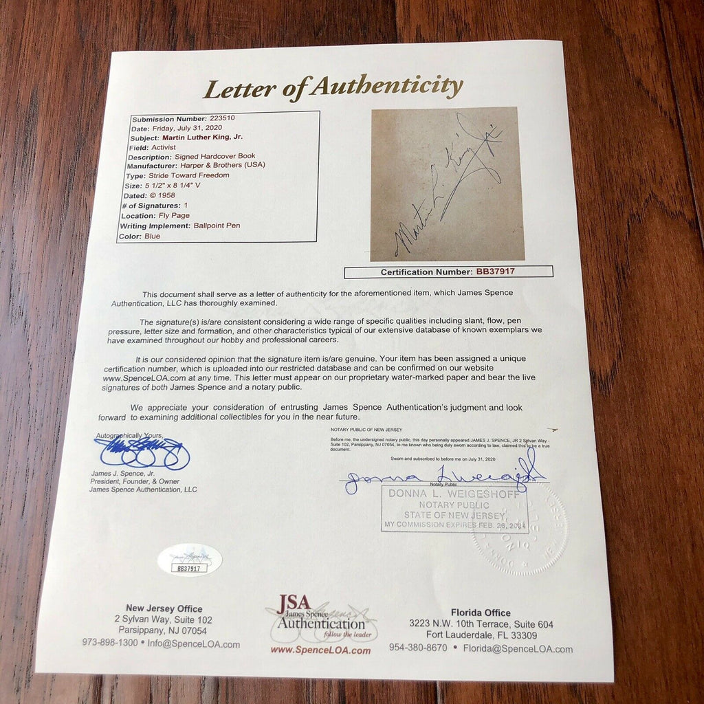 MARTIN LUTHER KING JR. * JSA LOA * Hand Signed Stride Toward Freedom Autograph