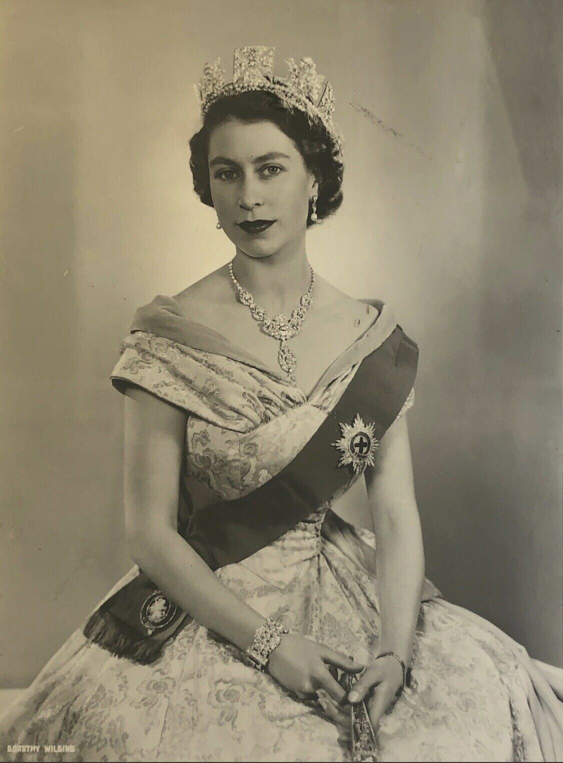 QUEEN ELIZABETH II * JSA LOA * Signed 16x22 Coronation Year Autograph Portrait *
