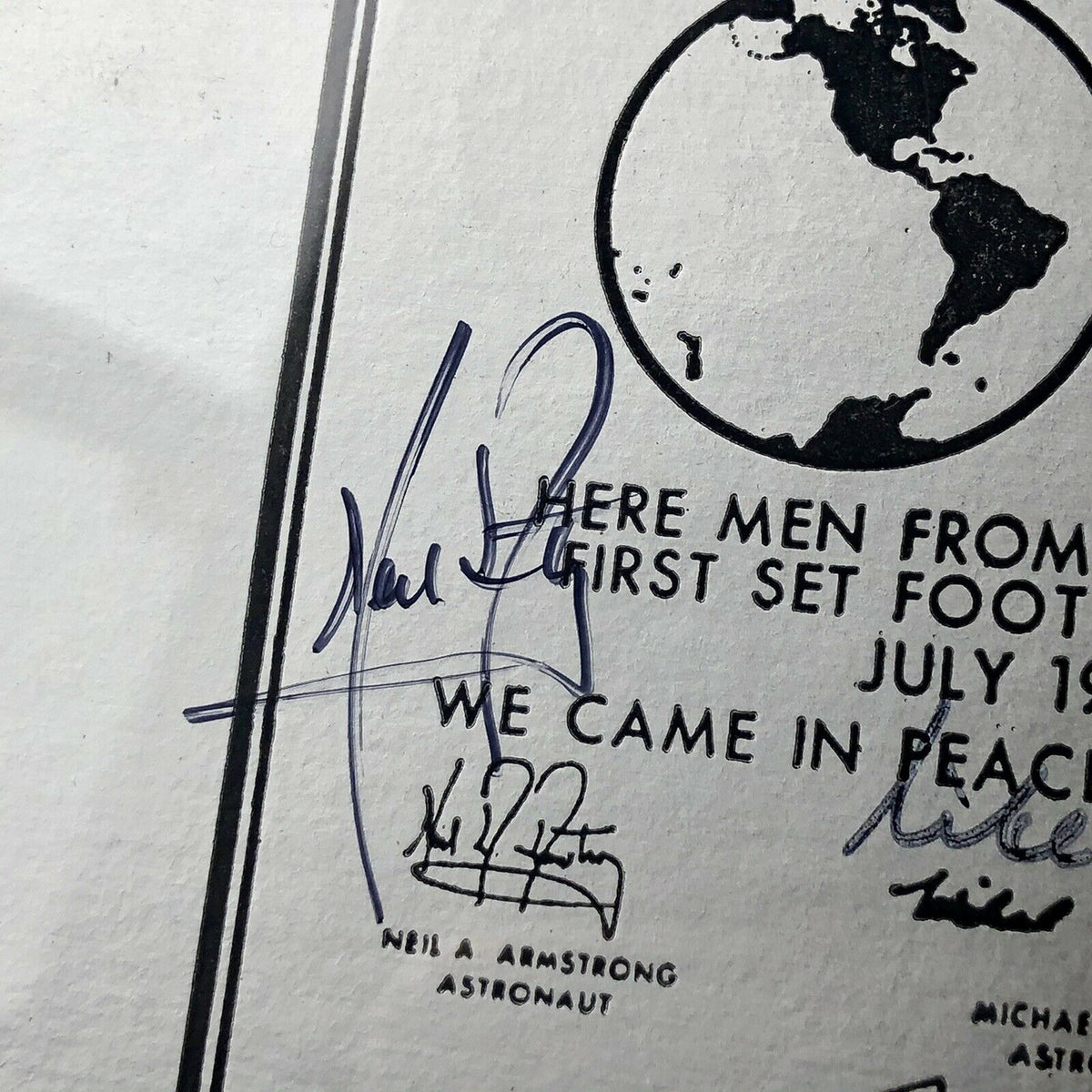 APOLLO 11 * PSA/DNA * Crew Signed Came In Peace Plaque Autograph Neil Armstrong