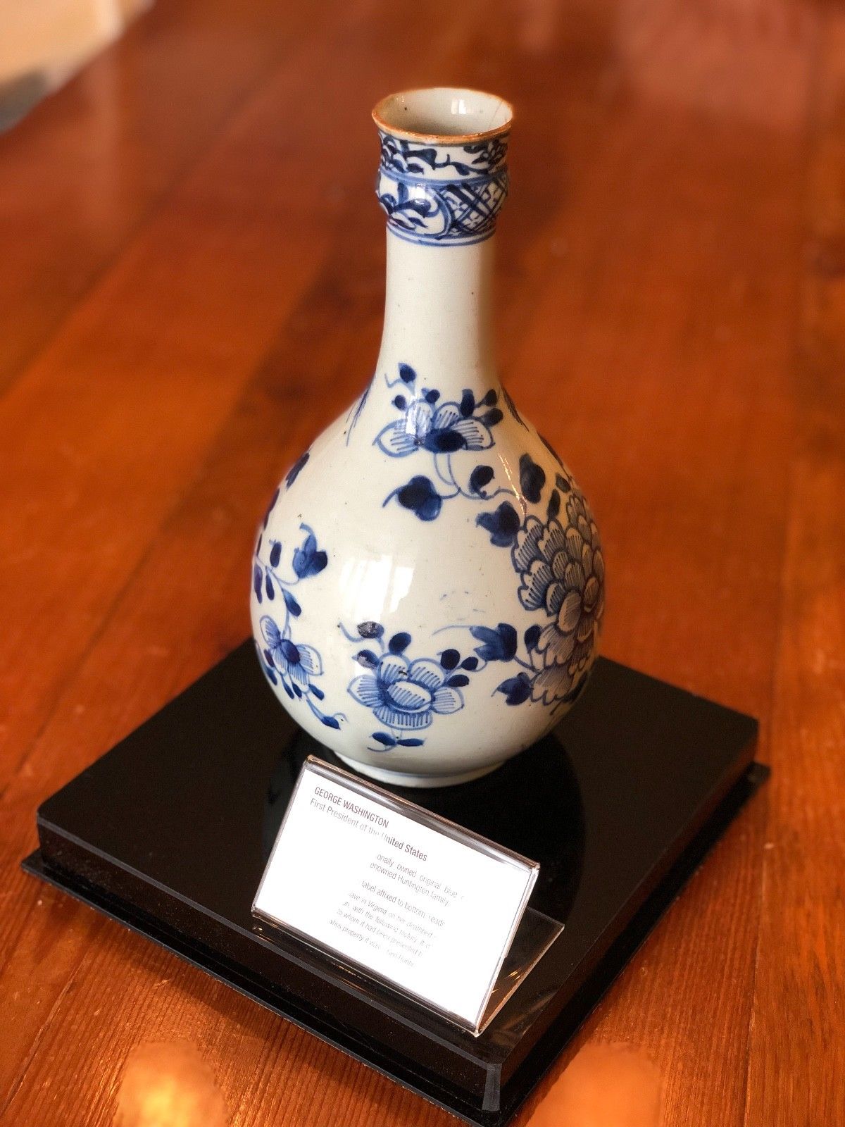 GEORGE WASHINGTON * Personally Owned & Used MOUNT VERNON Guglet Vase From SLAVE