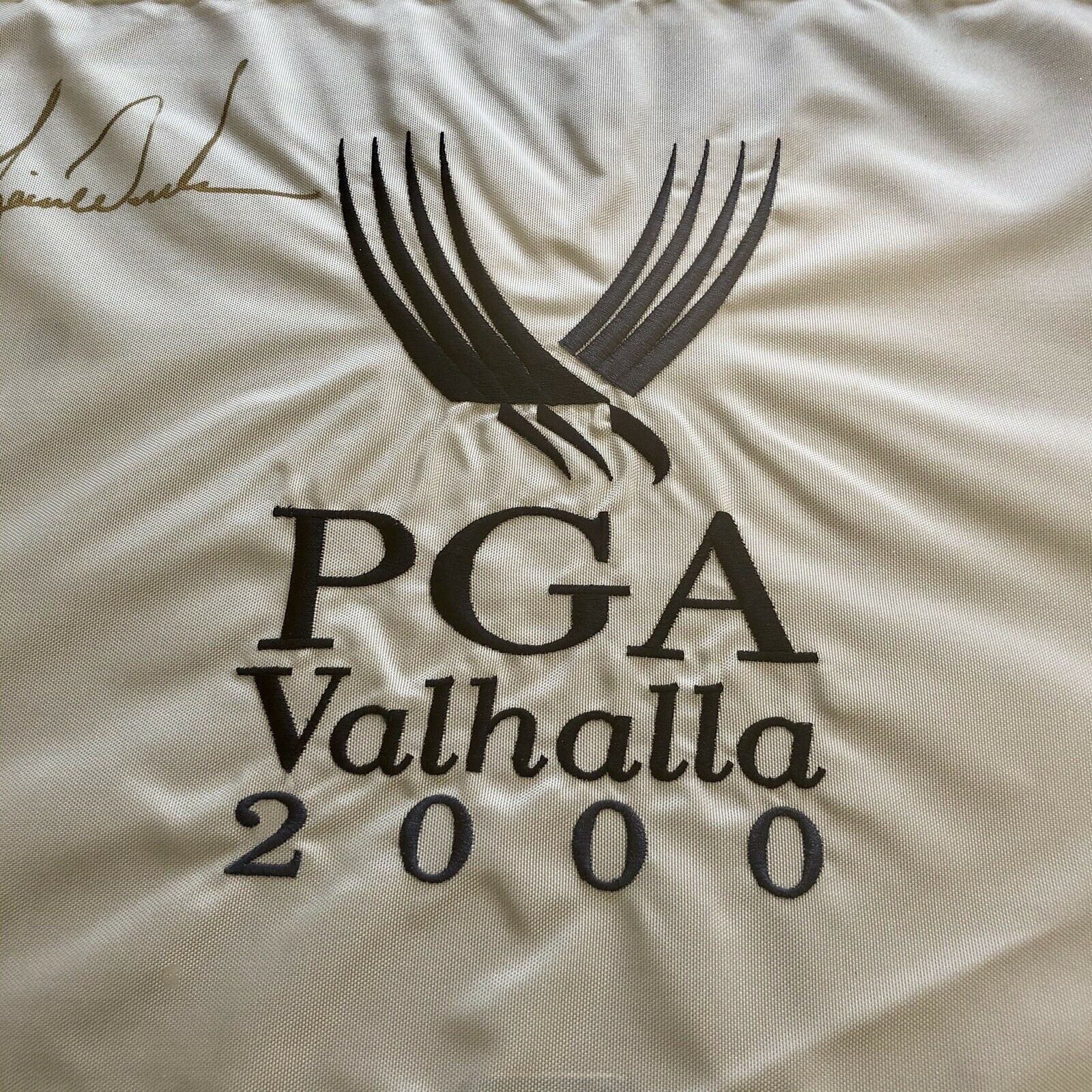 TIGER WOODS * UDA * Signed Pin Flag 2000 Valhalla Autograph Framed * Upper Deck