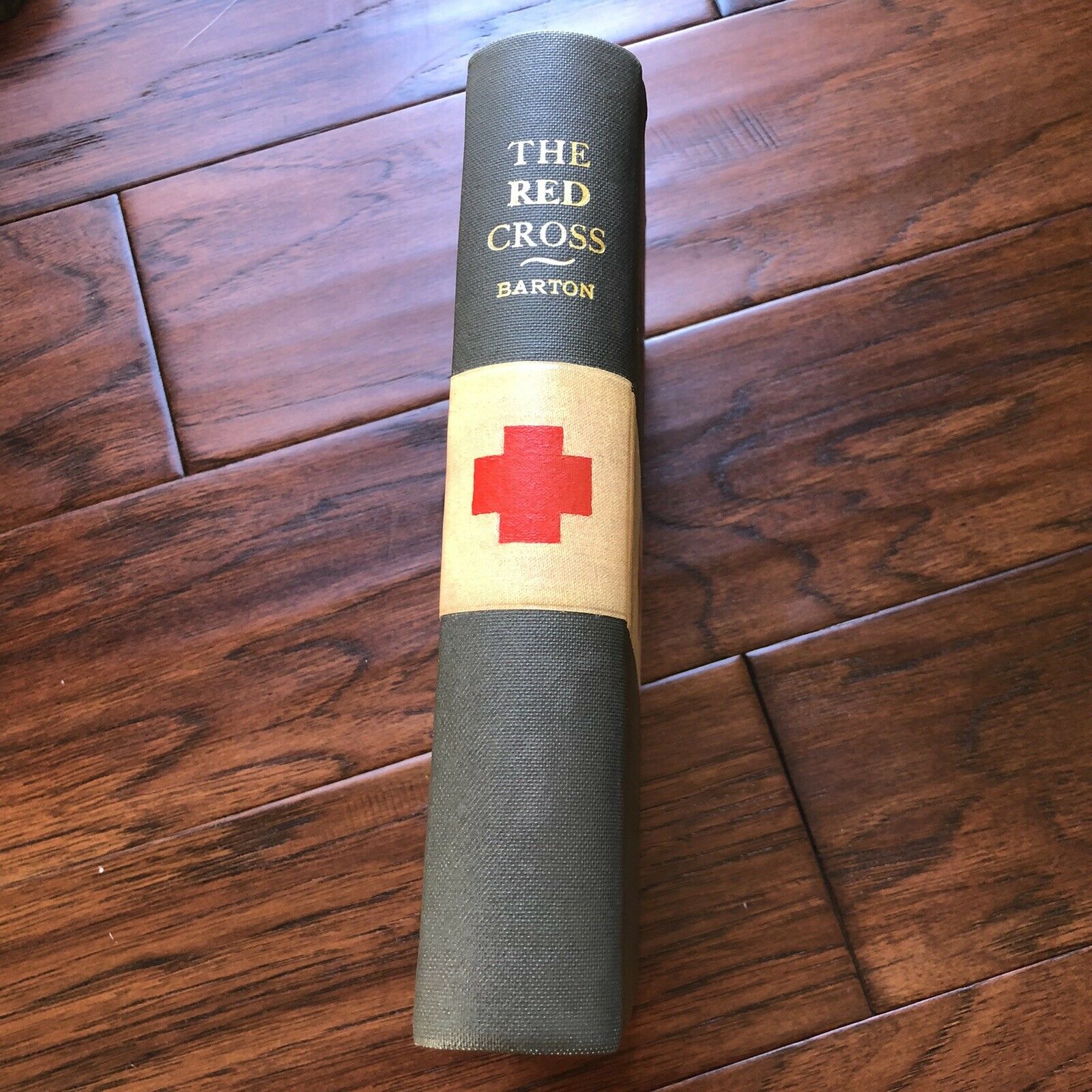 CLARA BARTON * BAS Mint 8 * Autograph The Red Cross in Peace and War Book Signed