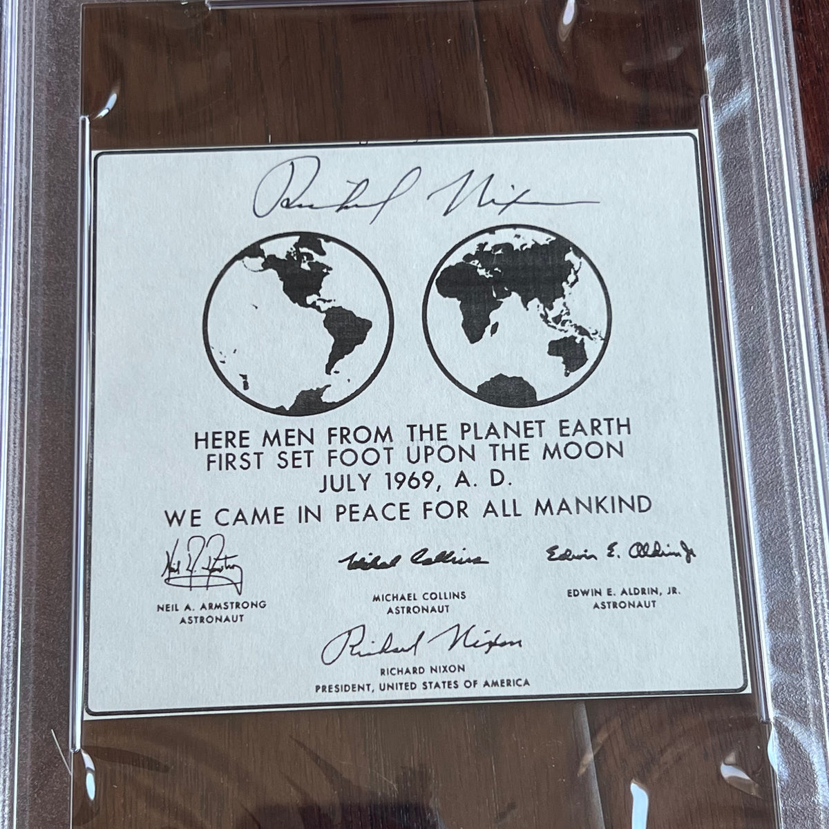 RICHARD NIXON * PSA/DNA * Autograph APOLLO 11 Earth Plaque Signed *