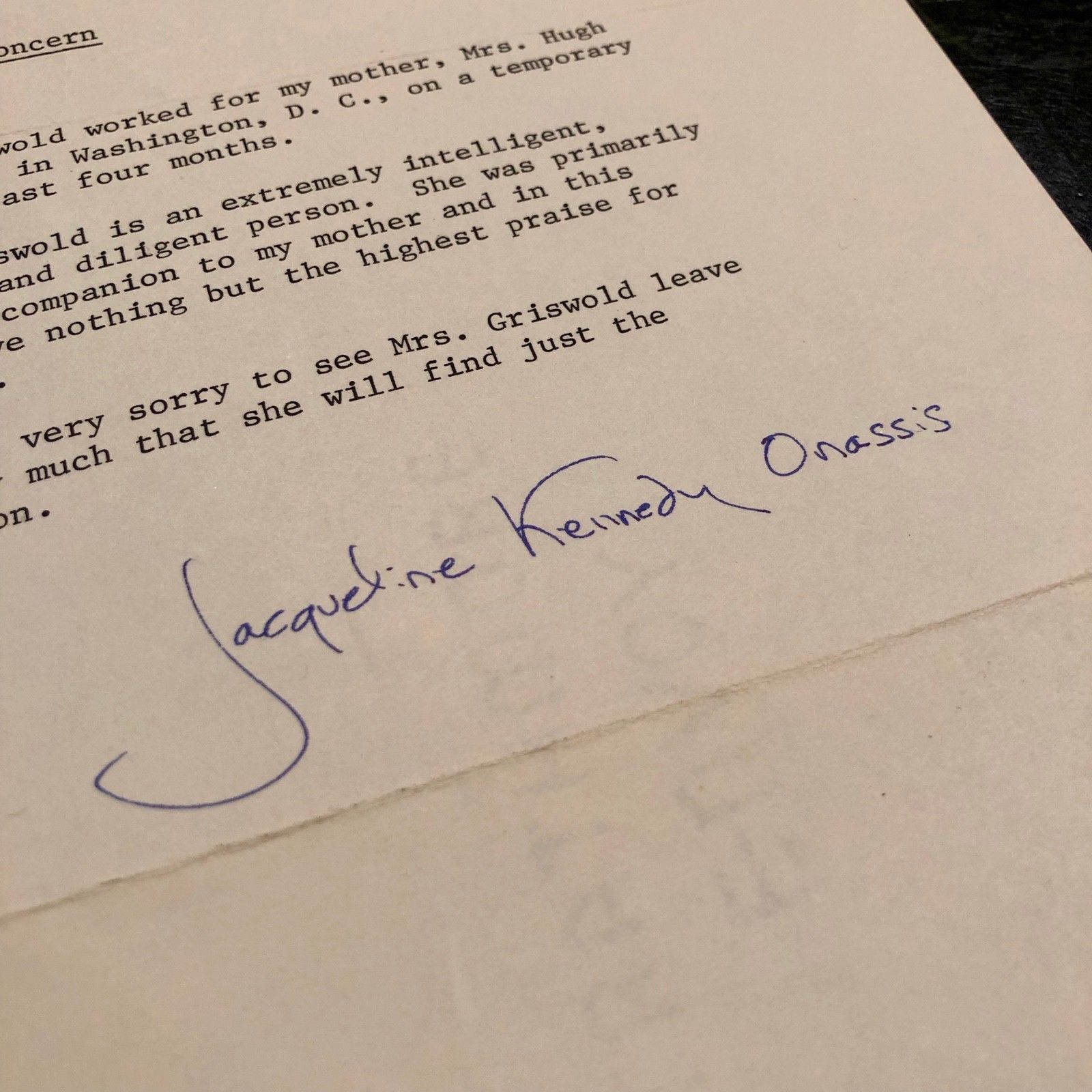 JACQUELINE KENNEDY * PSA/DNA AUTOGRAPH reference note SIGNED for Mom's Caretaker