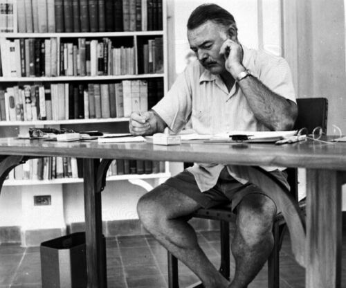ERNEST HEMINGWAY * JSA * Autograph Book Signed from His Personal Library * Cuba