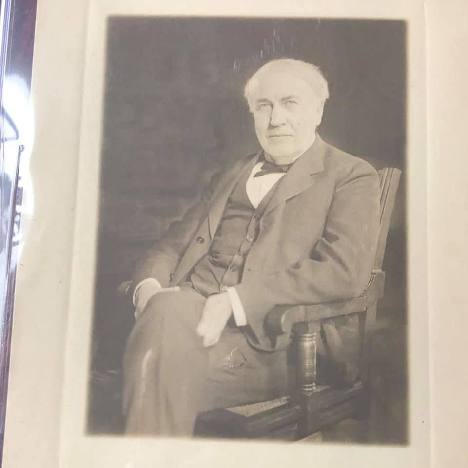 THOMAS EDISON * BAS BECKETT Graded 9 * Signed Portrait Photo Autograph