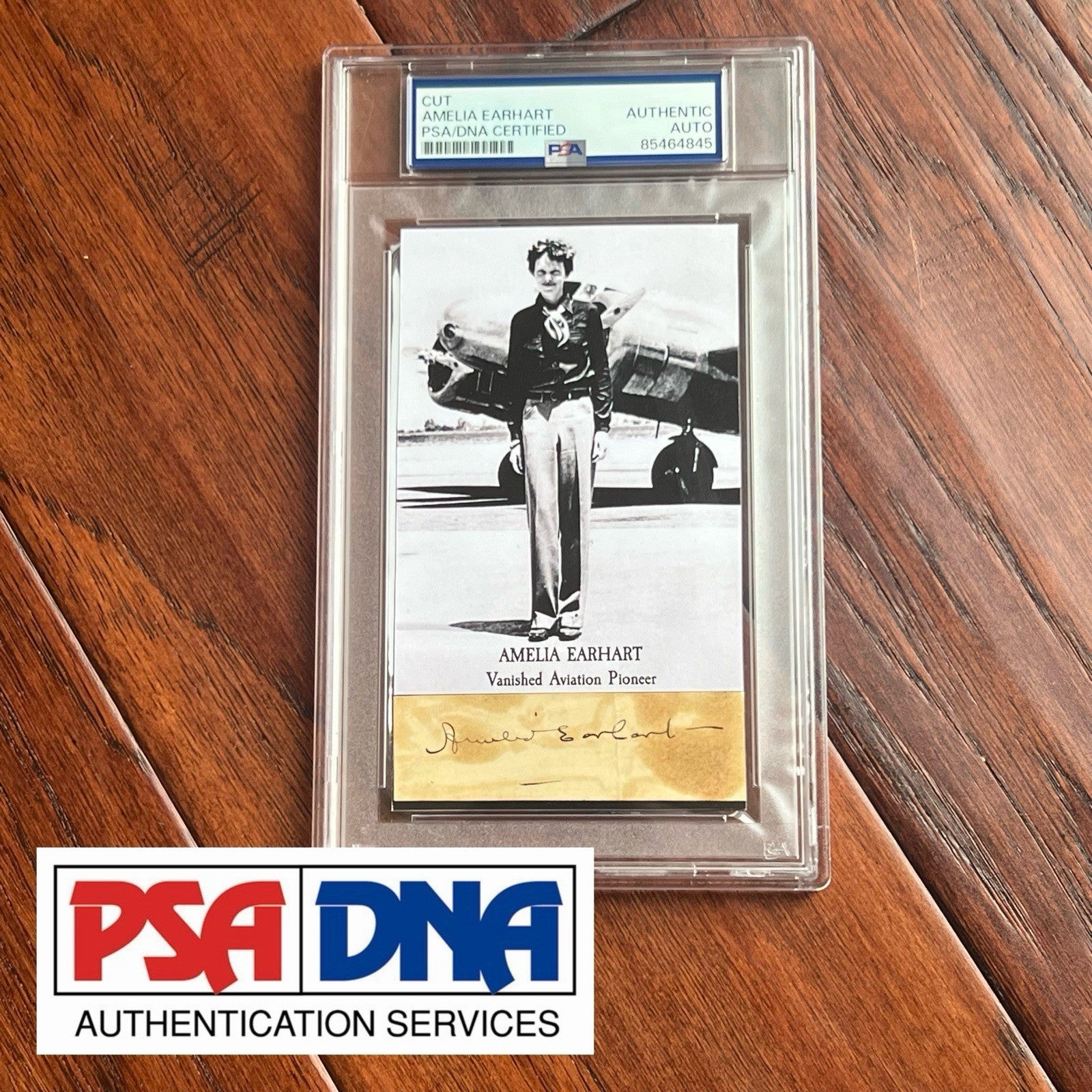 AMELIA EARHART * PSA/DNA * Cut Signature Signed * VANISHED Aviation Pioneer
